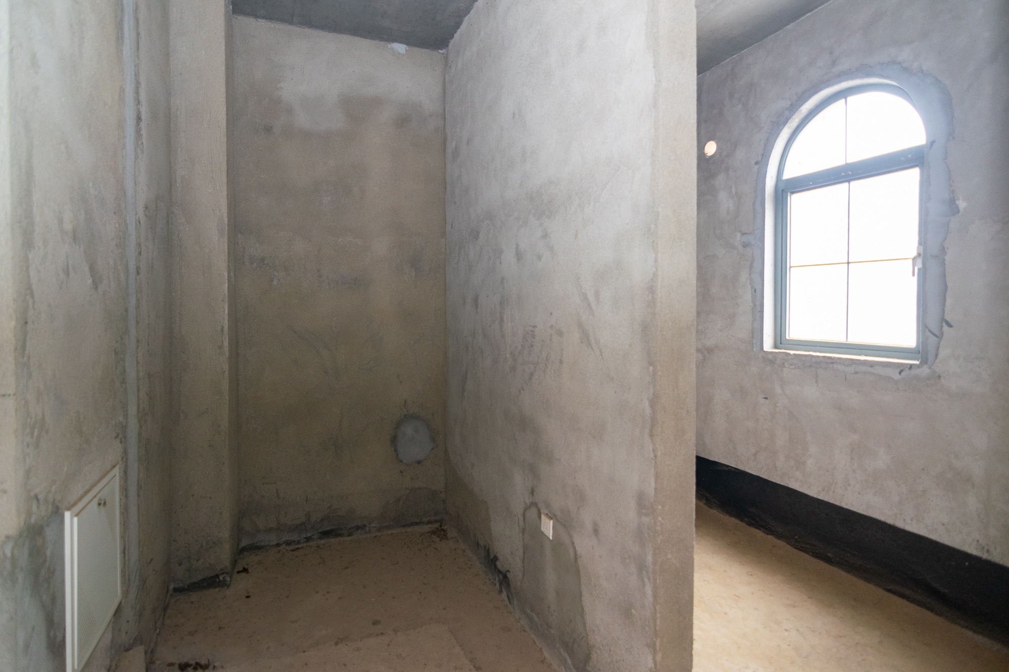 中粮北纬28°别墅 5室2厅4卫 380.0万 中粮北纬28°别墅 5室2厅4卫 380.0万卫生间