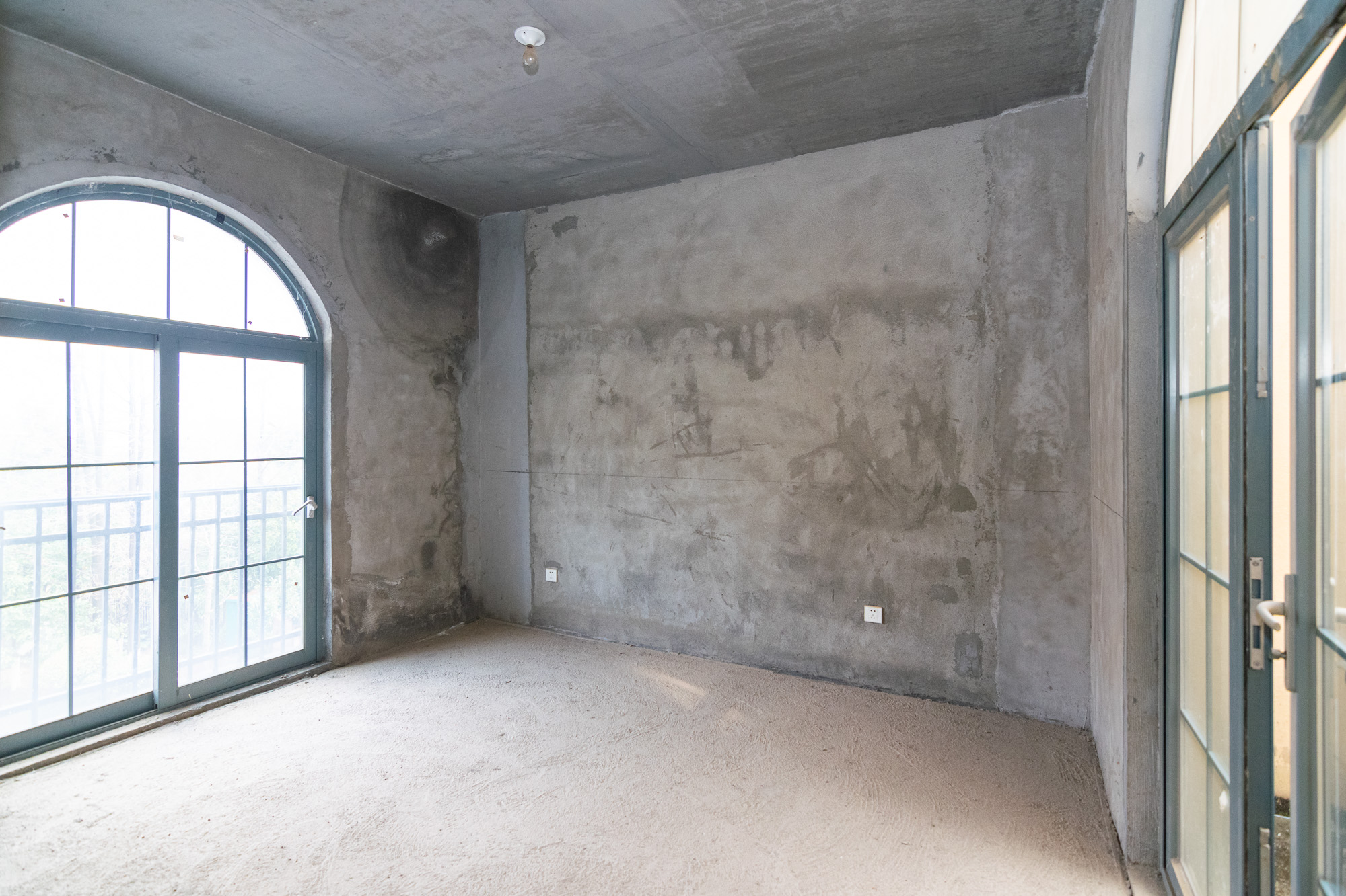 中粮北纬28°别墅 5室2厅4卫 380.0万 中粮北纬28°别墅 5室2厅4卫 380.0万卧室