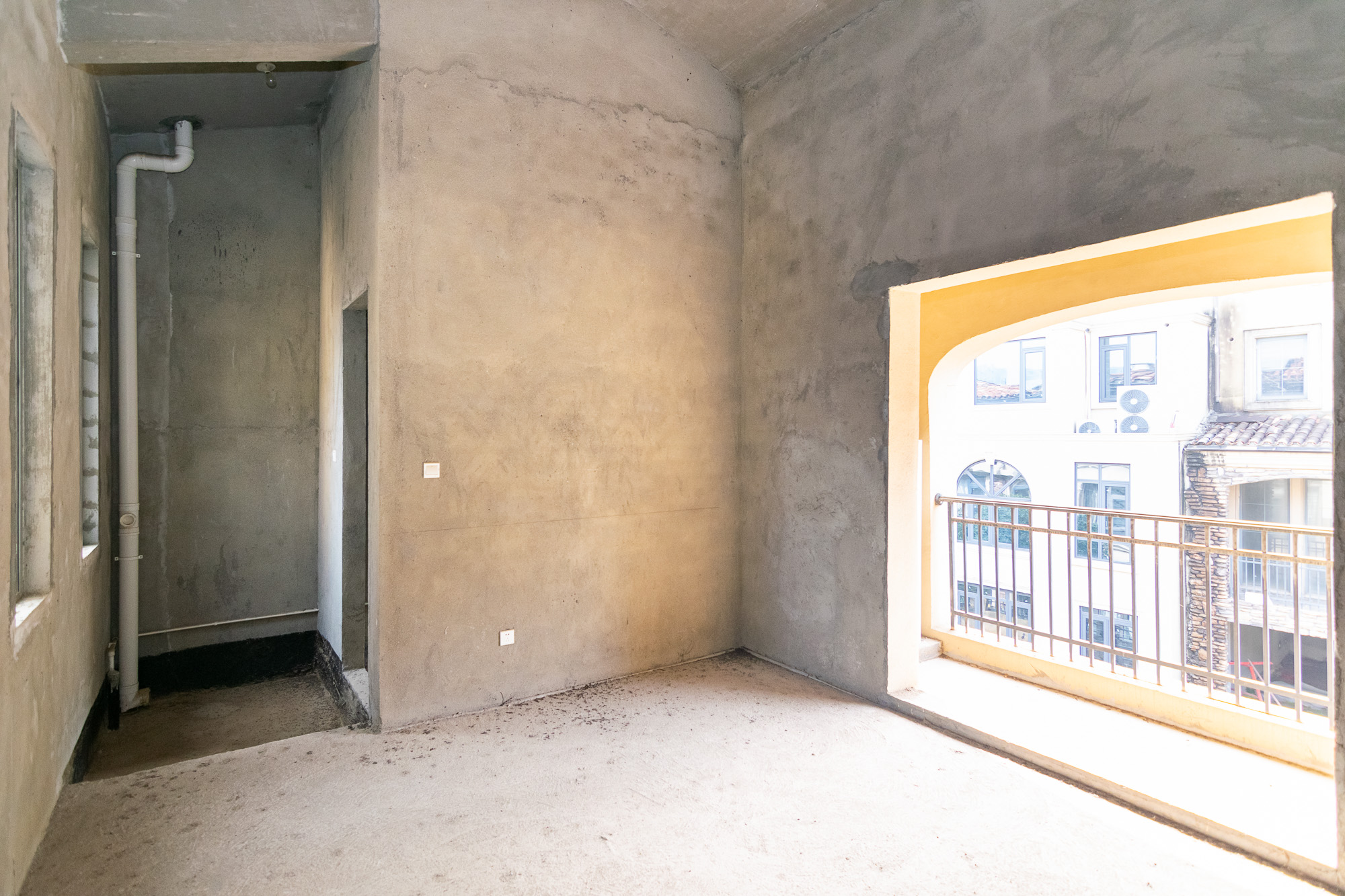 中粮北纬28°别墅 5室2厅4卫 380.0万 中粮北纬28°别墅 5室2厅4卫 380.0万卧室