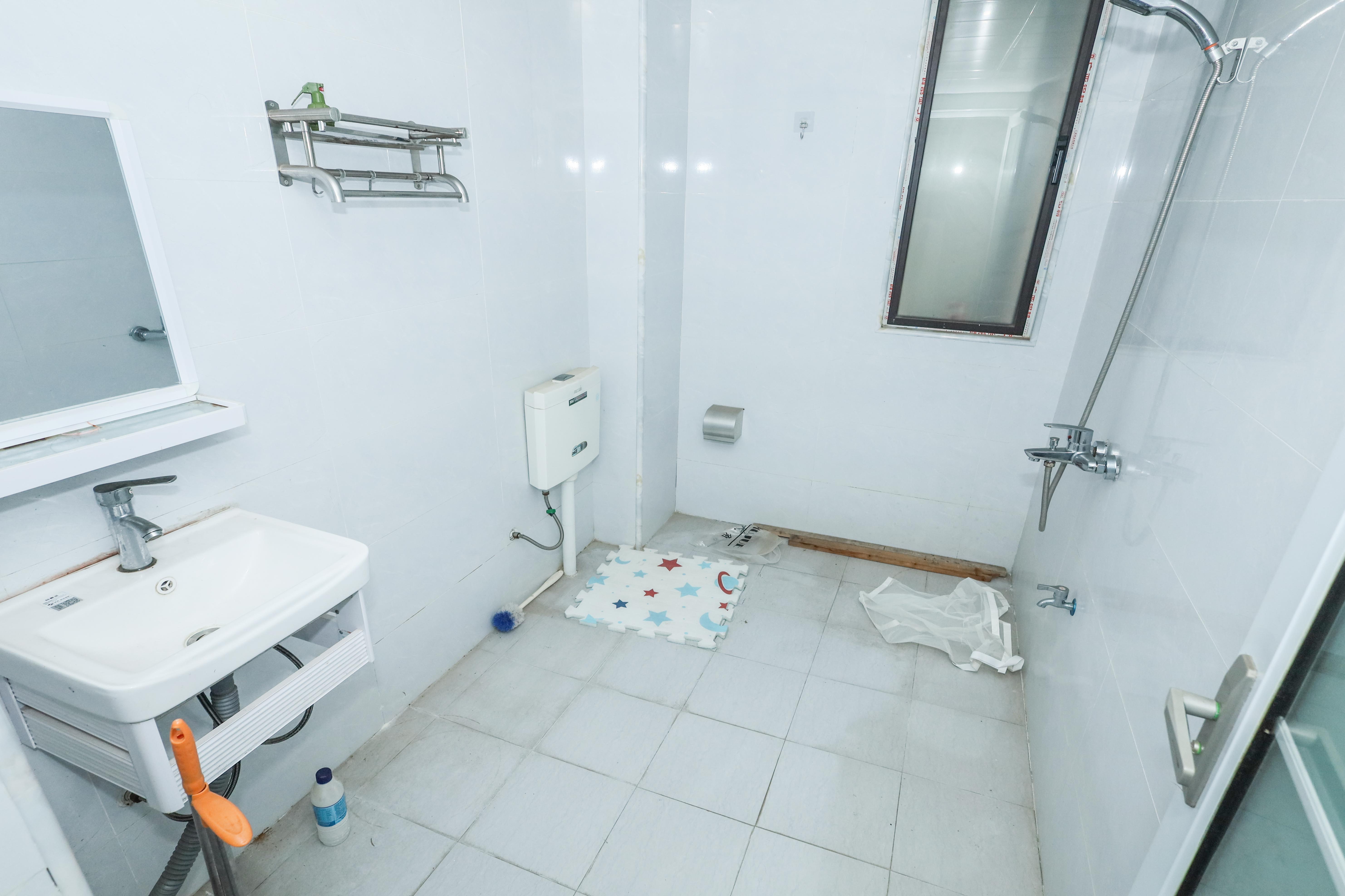 和泓梅溪四季  3室2厅2卫    128.0万 和泓梅溪四季  3室2厅2卫    128.0万卫生间