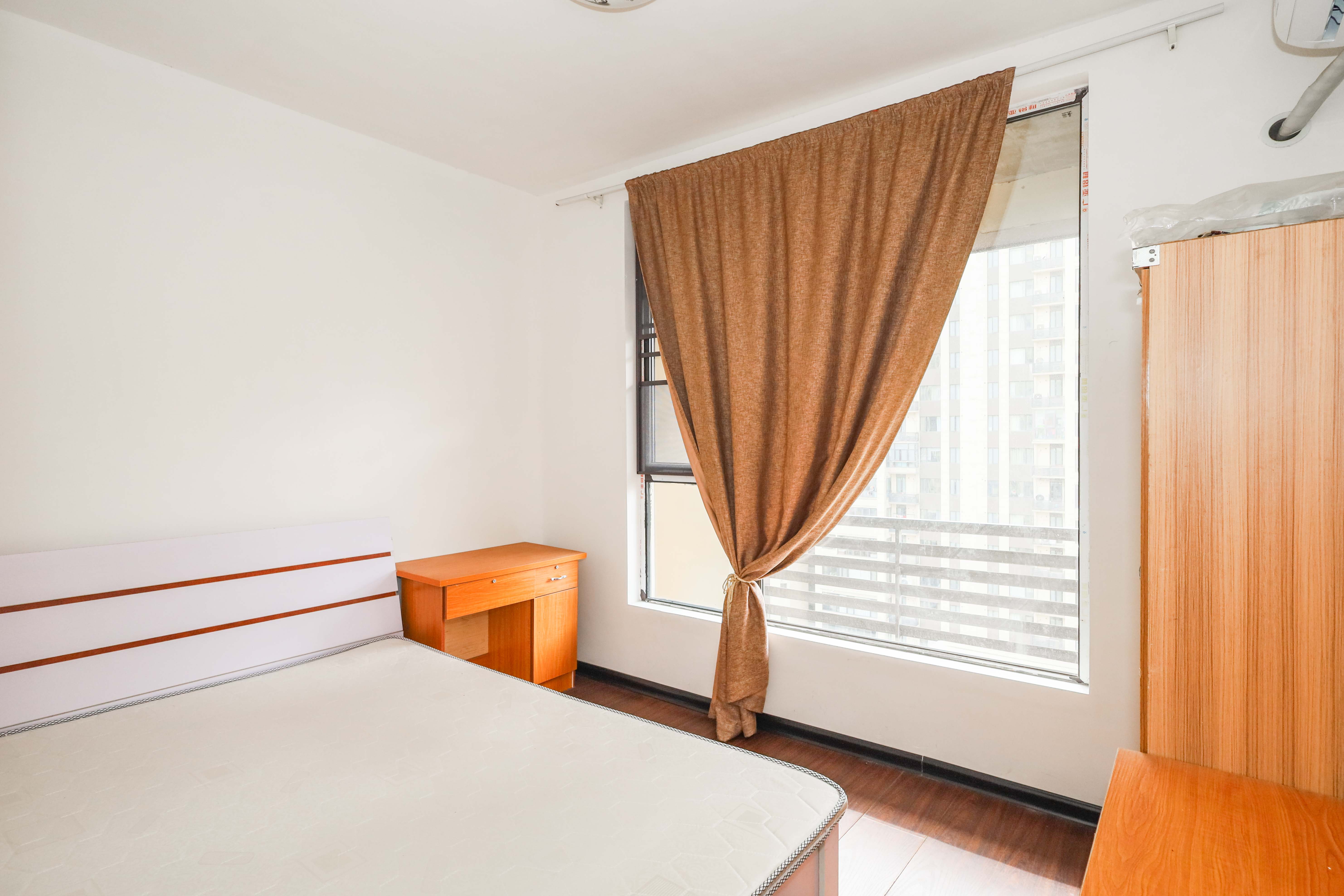 和泓梅溪四季  3室2厅2卫    128.0万 和泓梅溪四季  3室2厅2卫    128.0万卧室