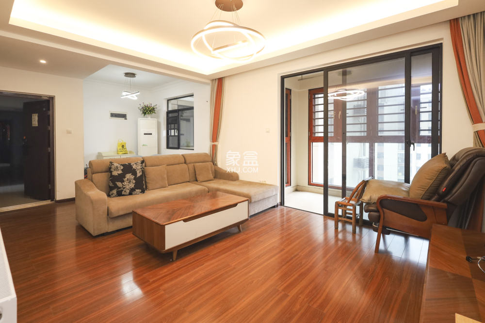 幸福考拉789  3室2厅2卫    78.0万