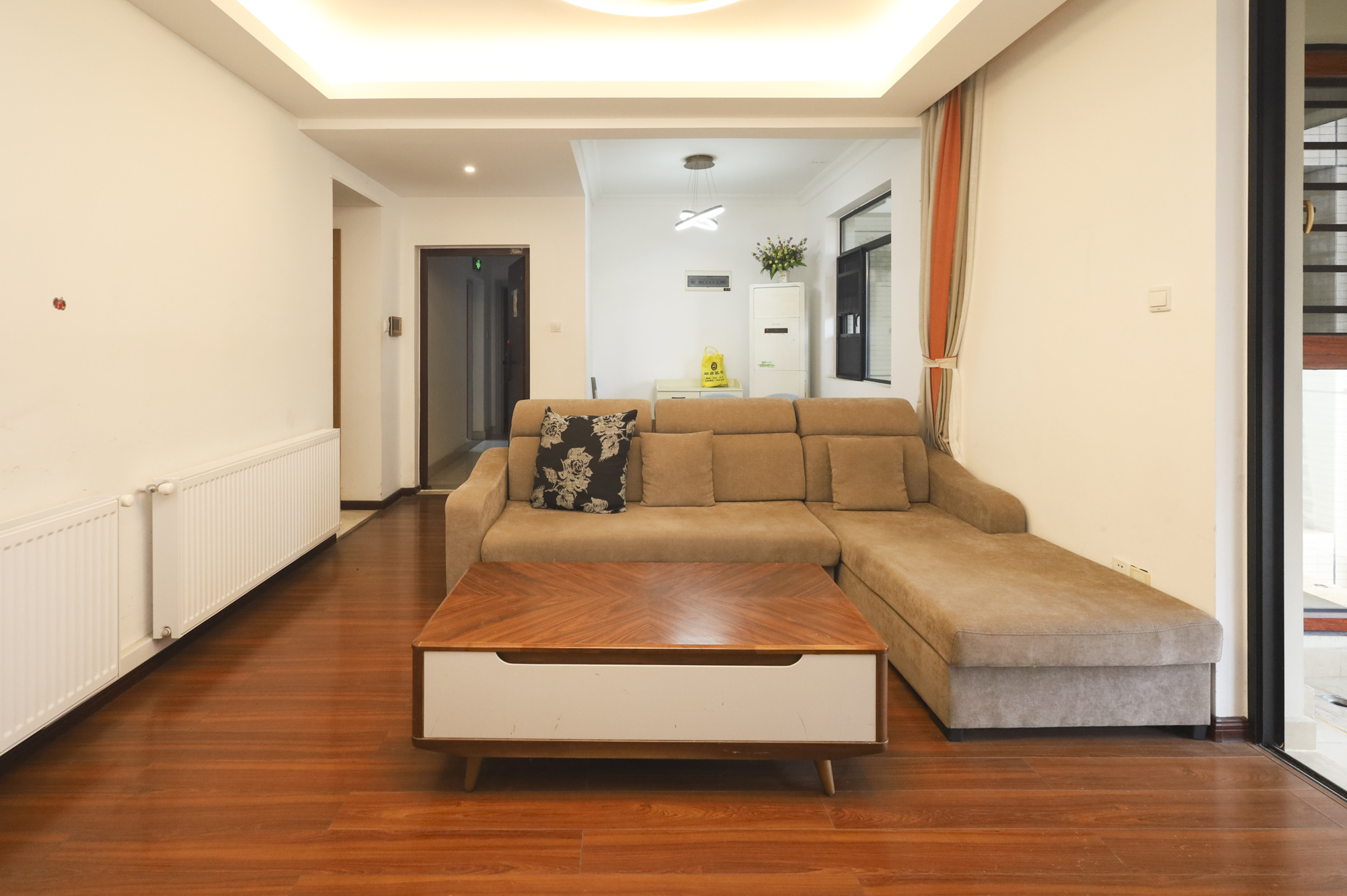 幸福考拉789 3室2厅2卫 78.0万 幸福考拉789 3室2厅2卫 78.0万客厅