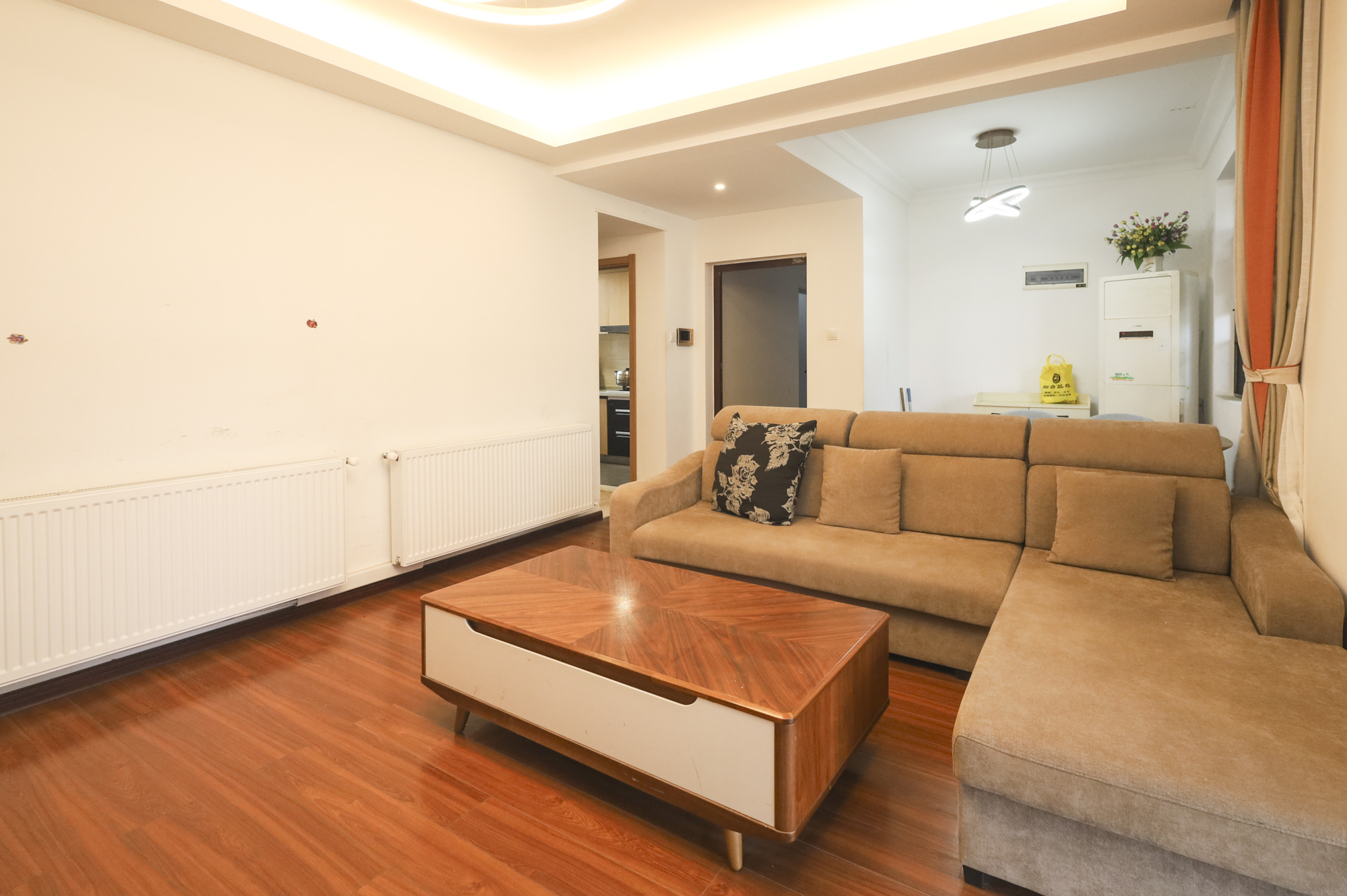 幸福考拉789 3室2厅2卫 78.0万 幸福考拉789 3室2厅2卫 78.0万客厅