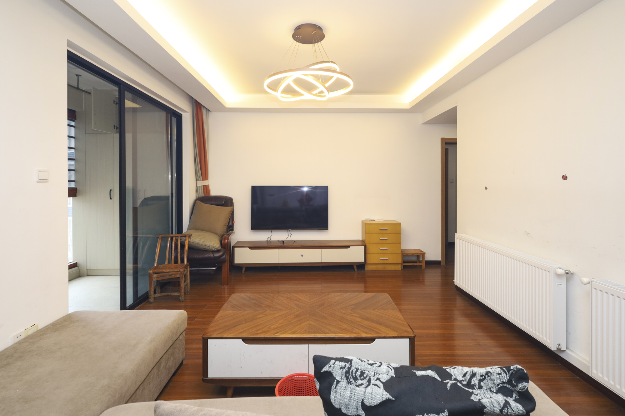 幸福考拉789 3室2厅2卫 78.0万 幸福考拉789 3室2厅2卫 78.0万客厅