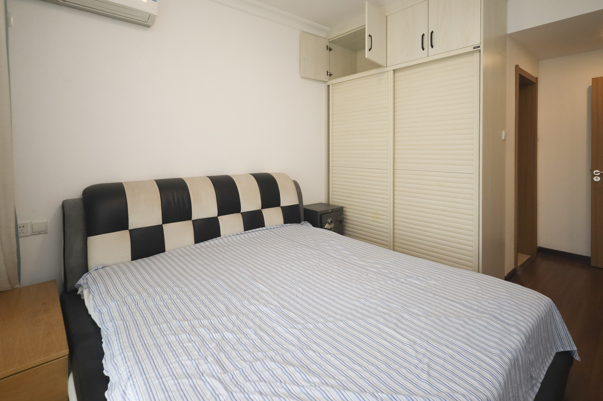 幸福考拉789 3室2厅2卫 78.0万 幸福考拉789 3室2厅2卫 78.0万卧室