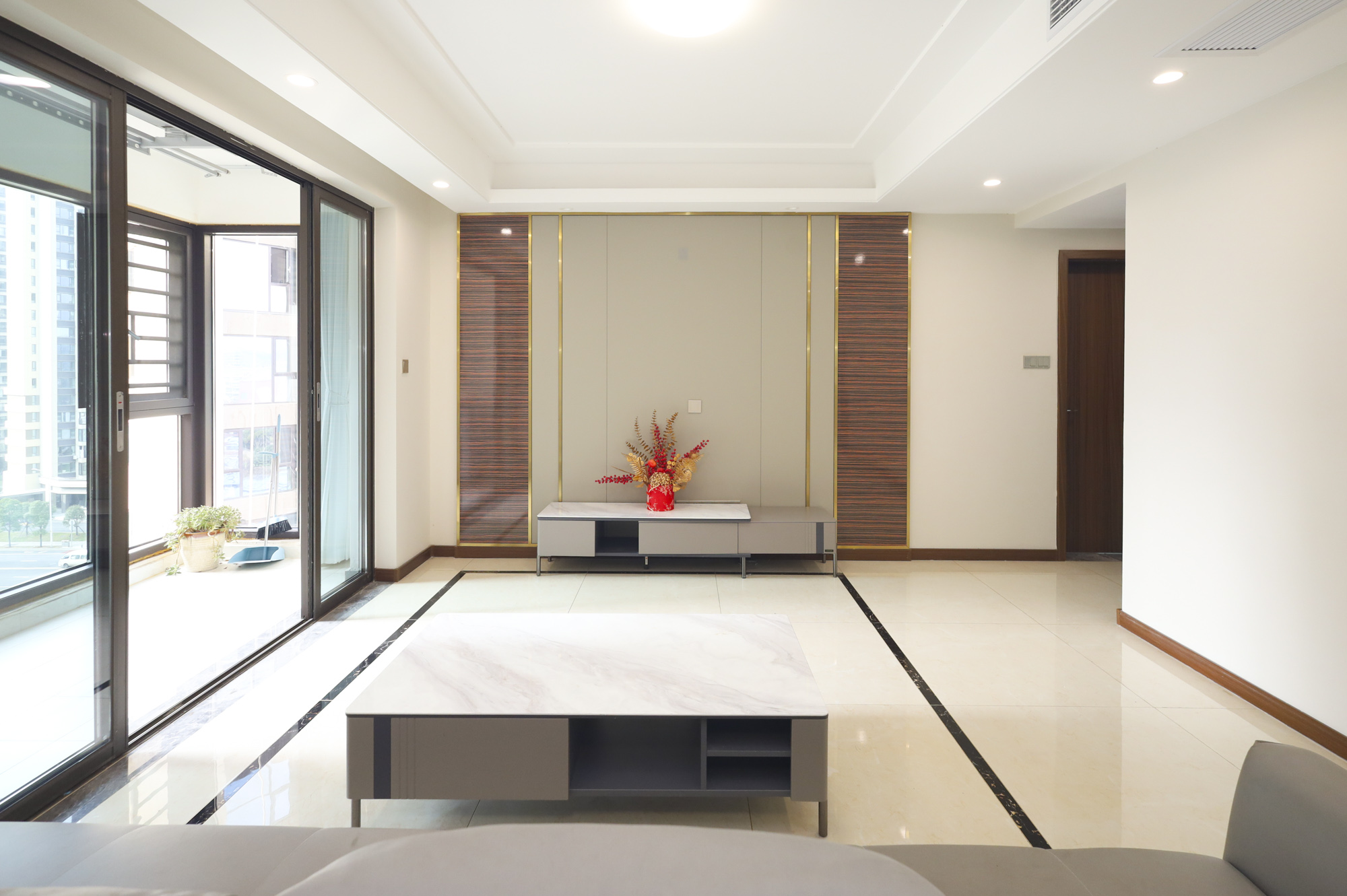 中欣楚天御府E区  4室2厅2卫    149.0万 中欣楚天御府E区  4室2厅2卫    149.0万客厅