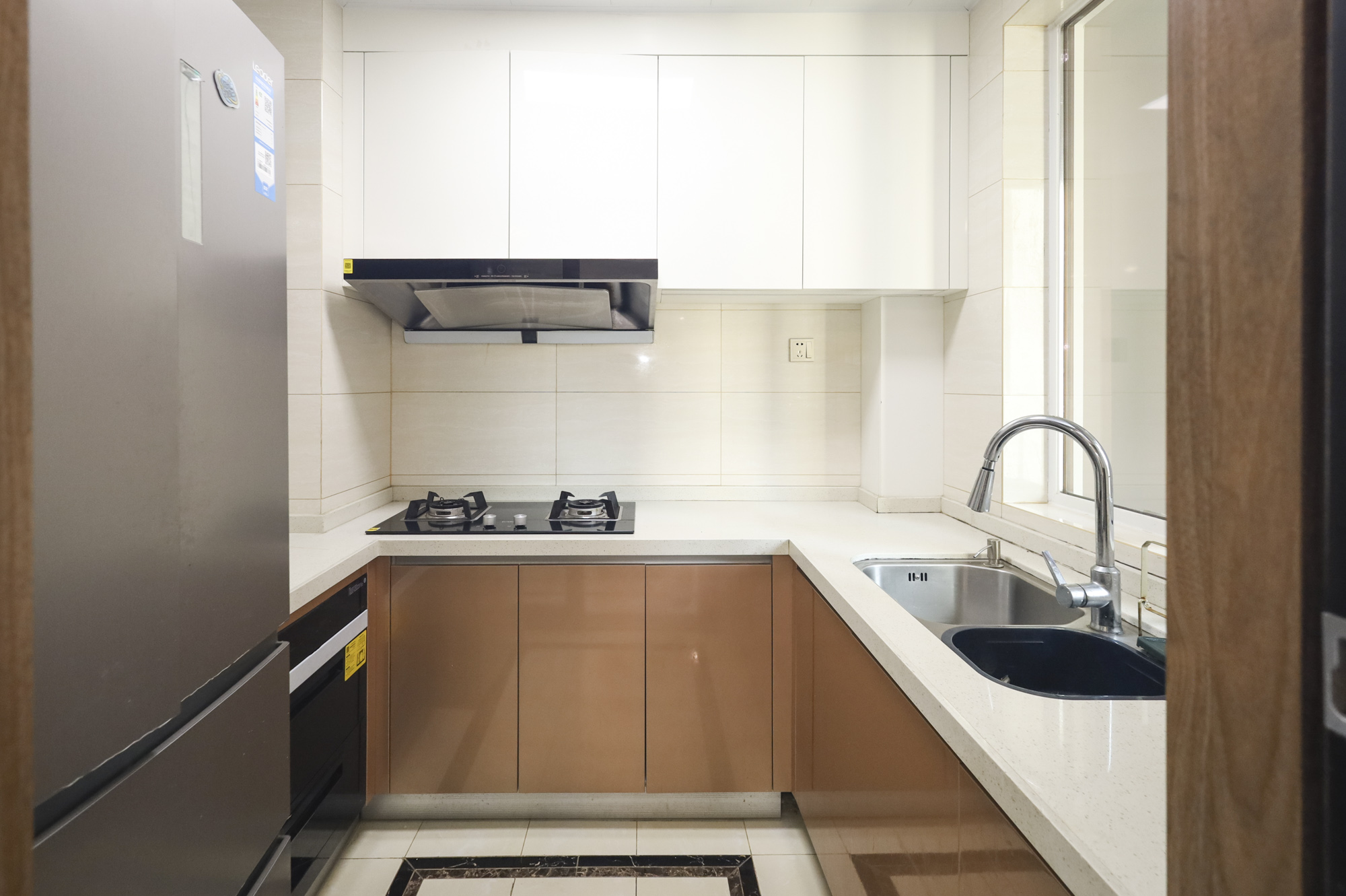 中欣楚天御府E区  4室2厅2卫    149.0万 中欣楚天御府E区  4室2厅2卫    149.0万厨房