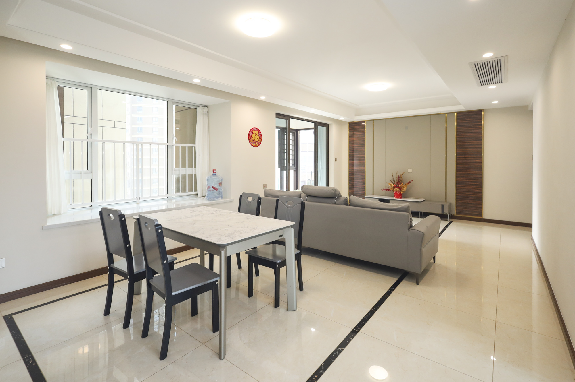 中欣楚天御府E区  4室2厅2卫    149.0万 中欣楚天御府E区  4室2厅2卫    149.0万客厅