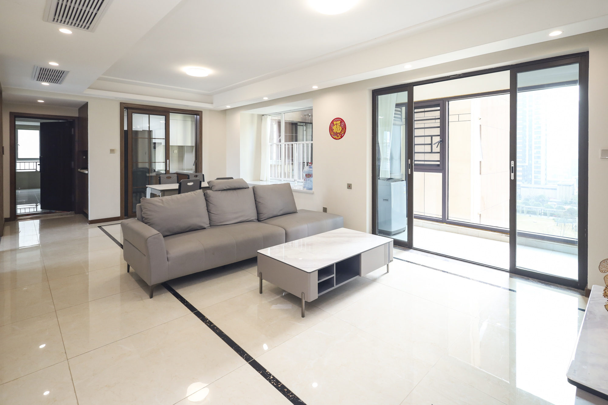 中欣楚天御府E区  4室2厅2卫    149.0万 中欣楚天御府E区  4室2厅2卫    149.0万客厅