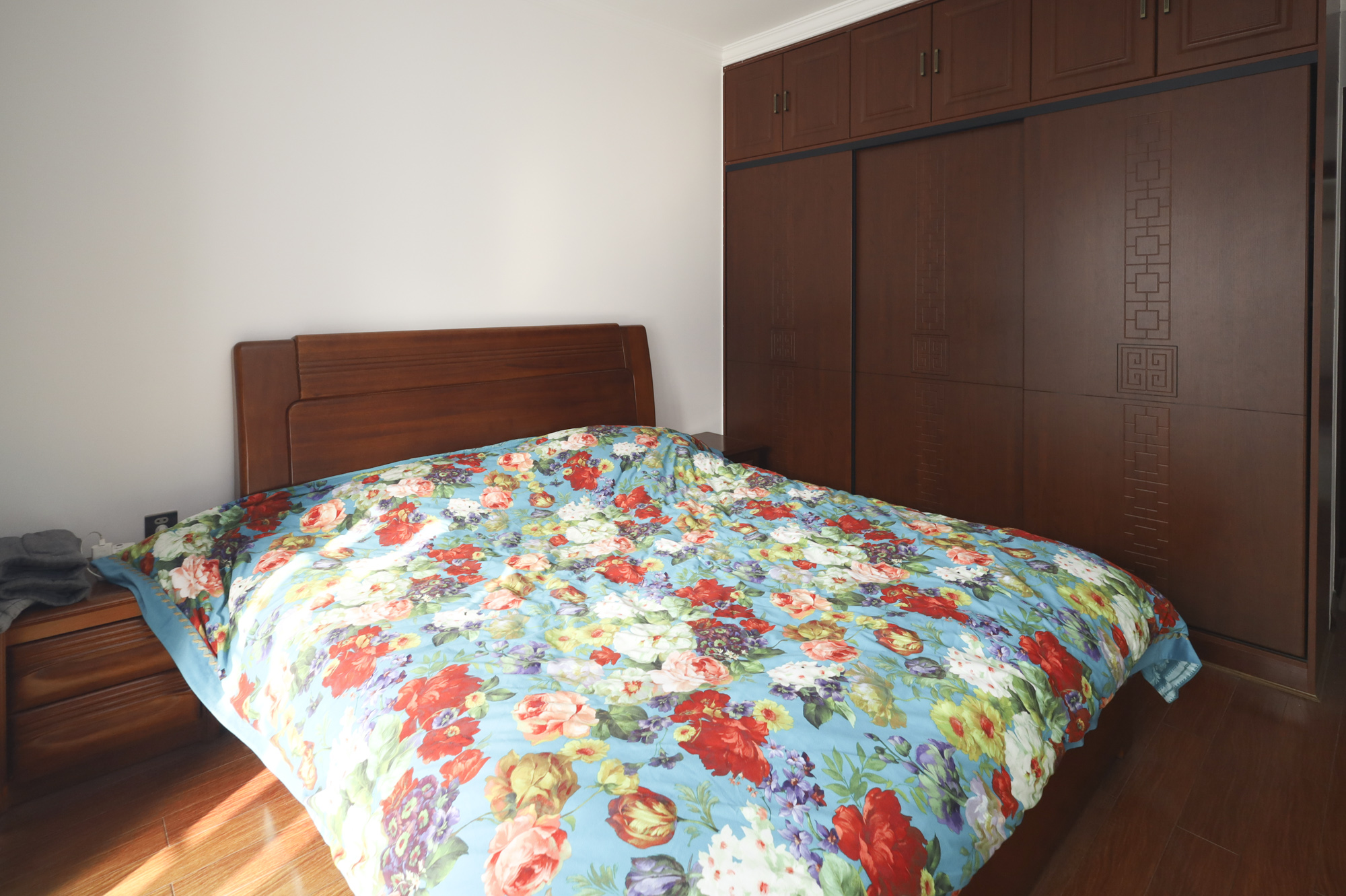 顺天御岭 4室1厅2卫 130.0万 顺天御岭 4室1厅2卫 130.0万卧室