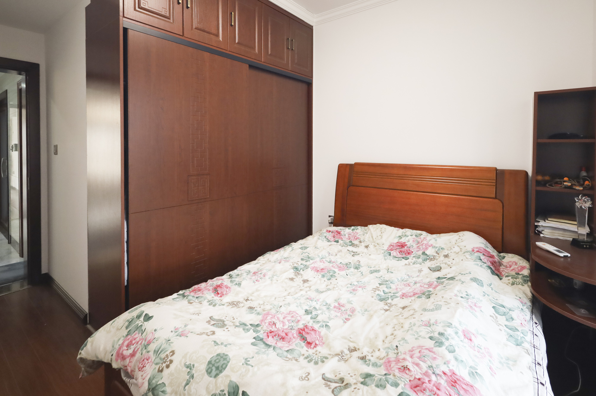 顺天御岭 4室1厅2卫 130.0万 顺天御岭 4室1厅2卫 130.0万卧室