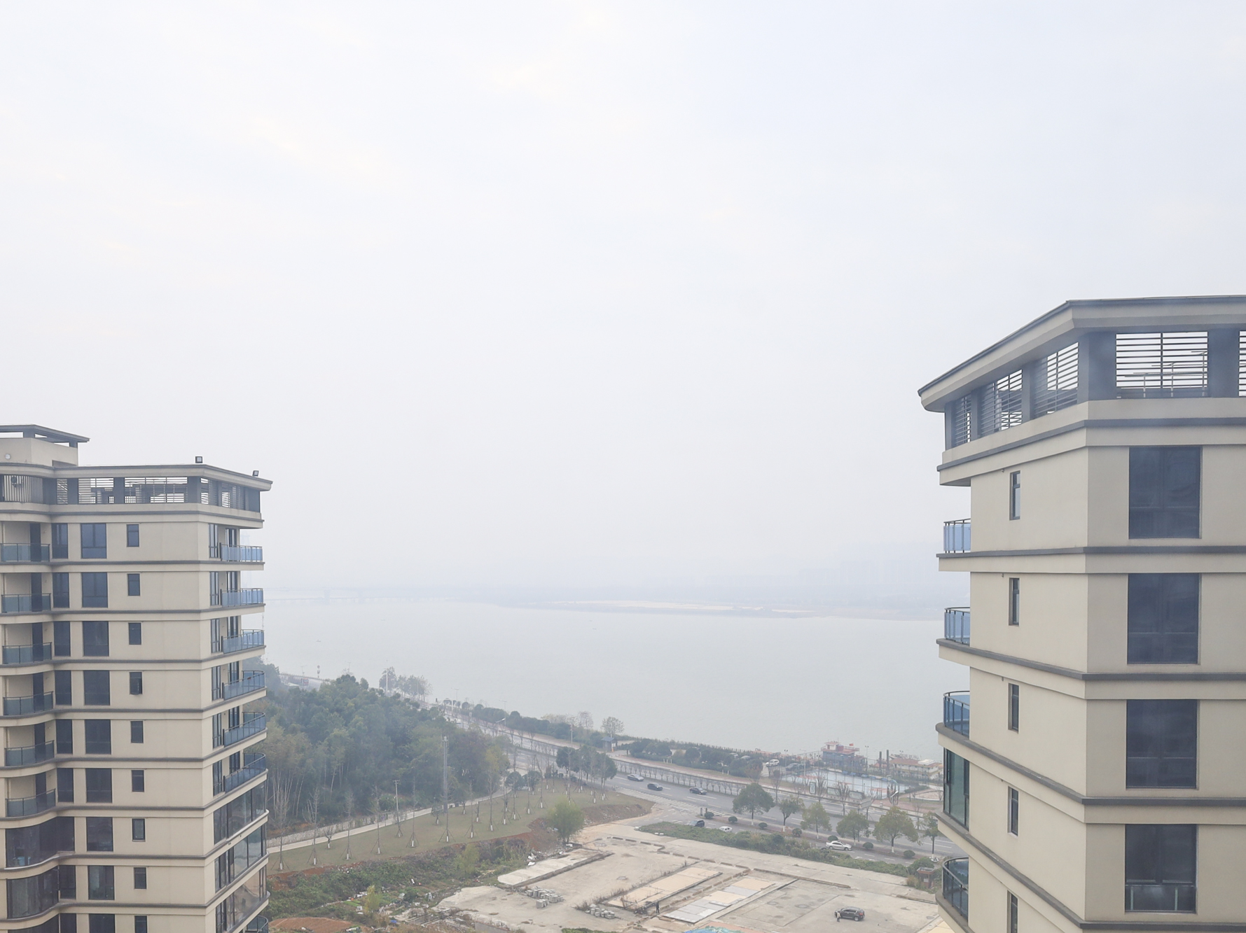 地铁中建江山玖樾  4室2厅2卫   238.00万其他