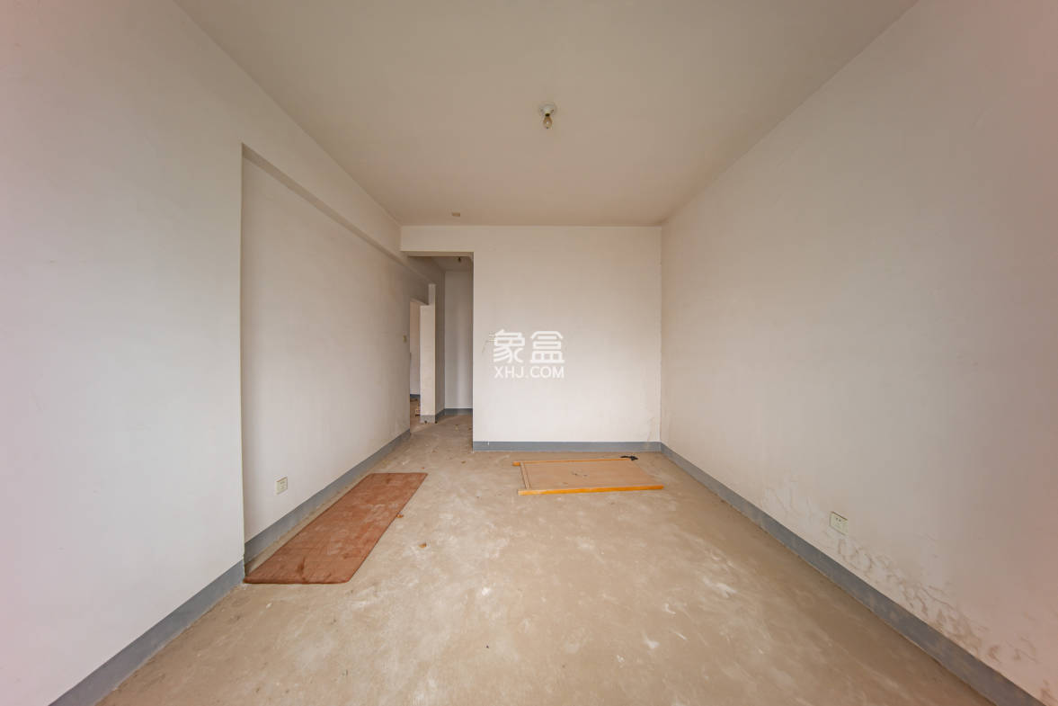 汀湘十里  3室2厅2卫    65.0万 汀湘十里  3室2厅2卫    65.0万卧室