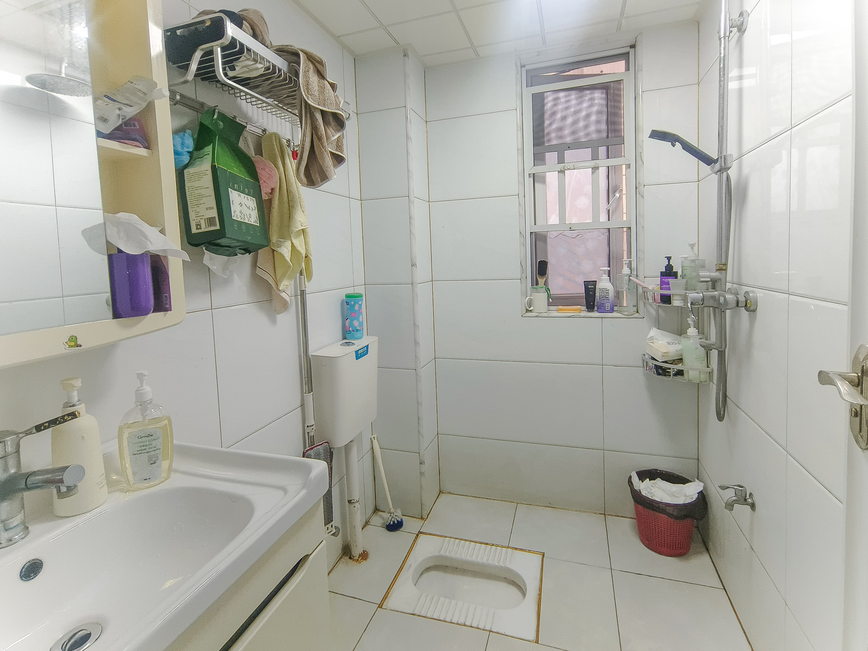 荣盛花语城 3室2厅1卫 66.0万 荣盛花语城 3室2厅1卫 66.0万卫生间