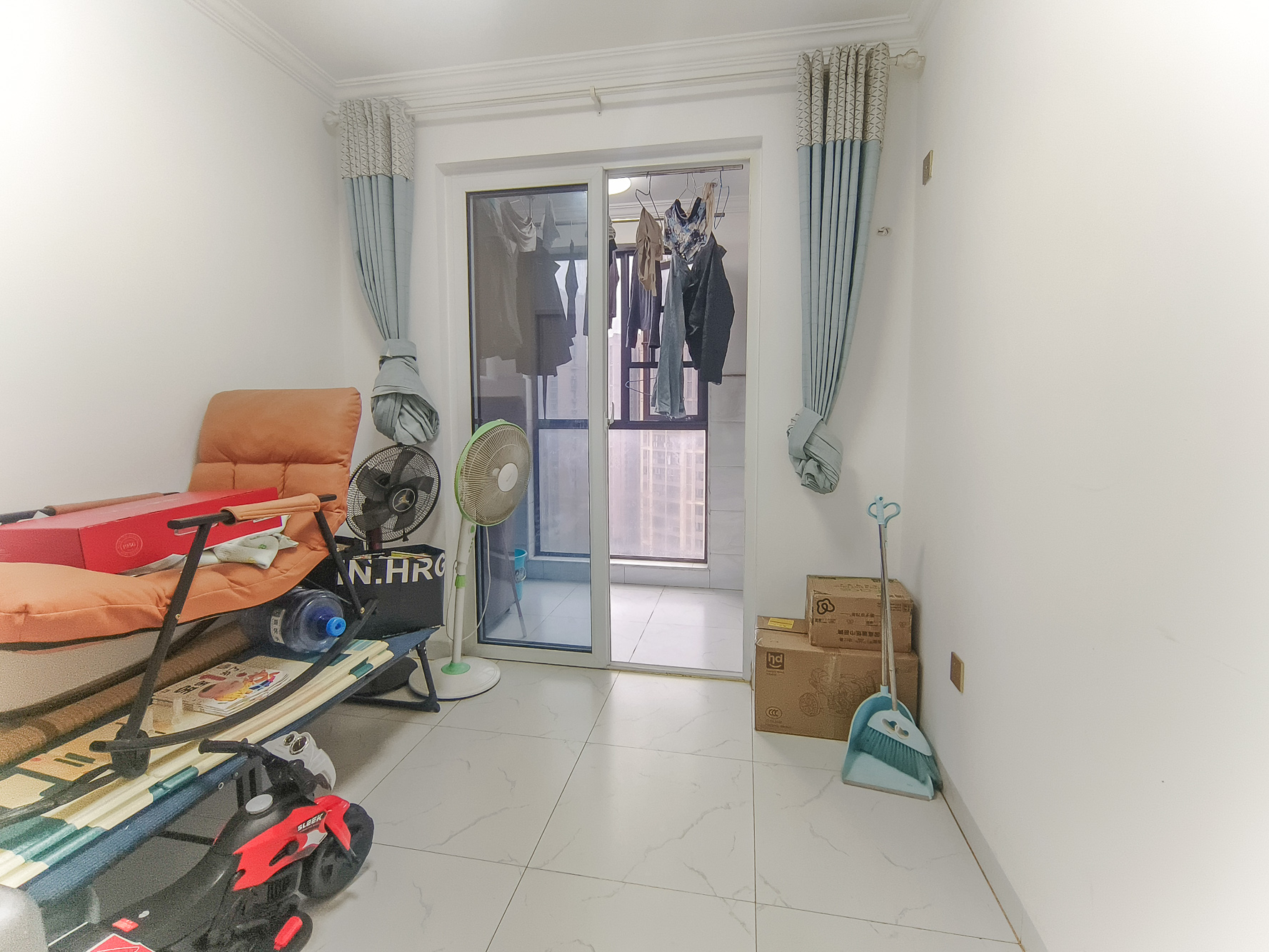 荣盛花语城 3室2厅1卫 66.0万 荣盛花语城 3室2厅1卫 66.0万卧室