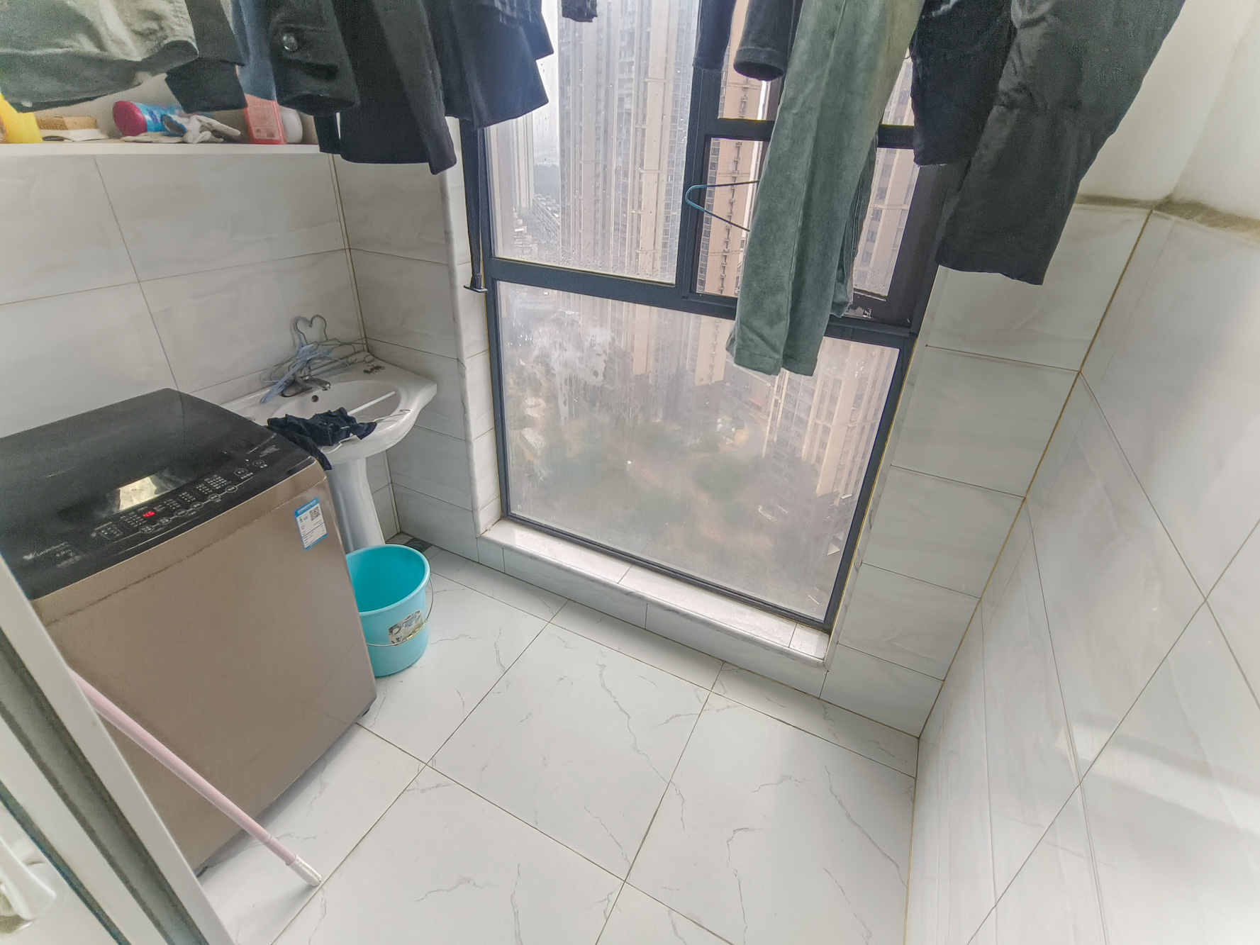 荣盛花语城 3室2厅1卫 66.0万 荣盛花语城 3室2厅1卫 66.0万阳台