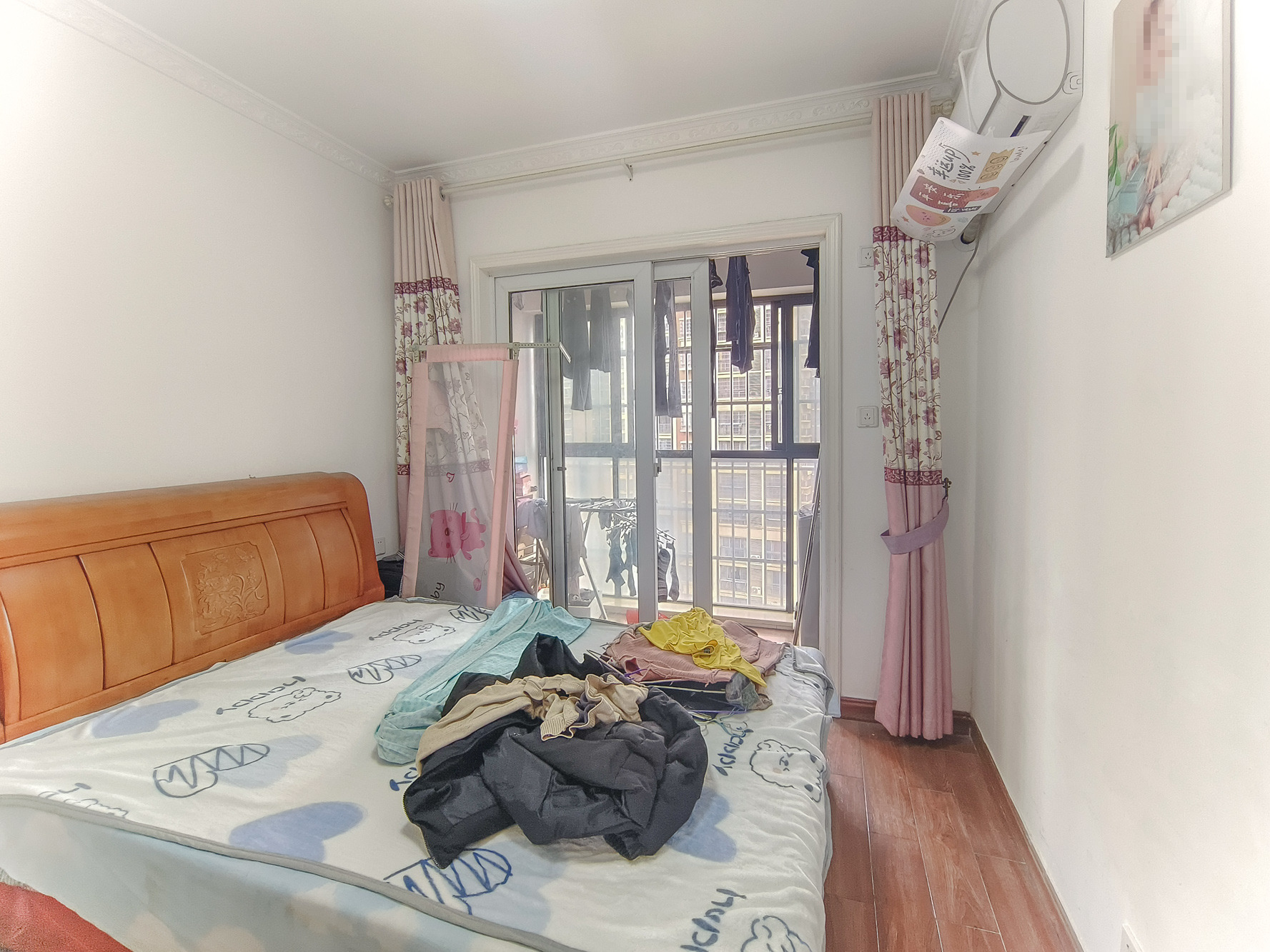 山水湾 4室2厅2卫 75.8万 山水湾 4室2厅2卫 75.8万卧室