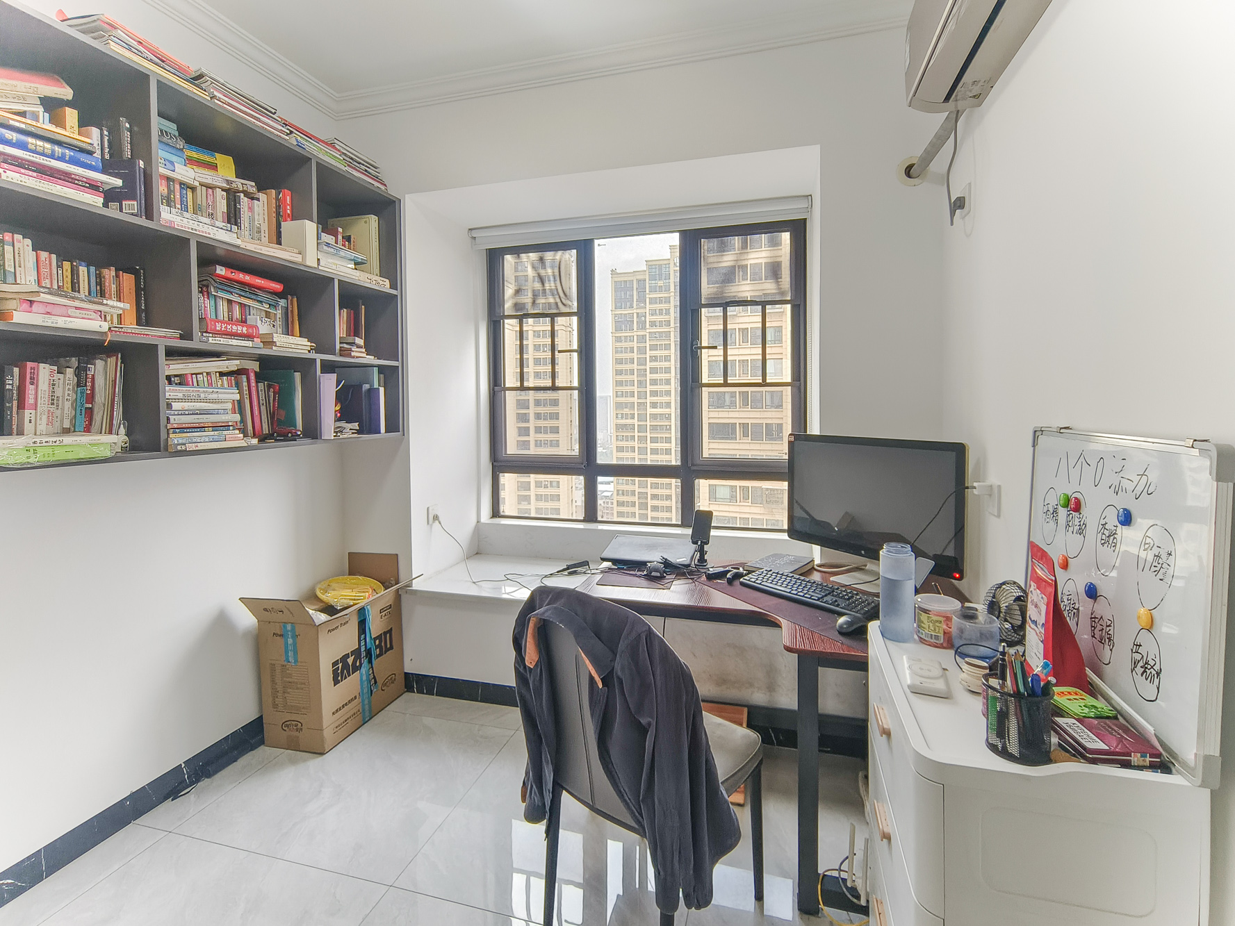 星城春晓 3室2厅2卫 85.0万 星城春晓 3室2厅2卫 85.0万卧室