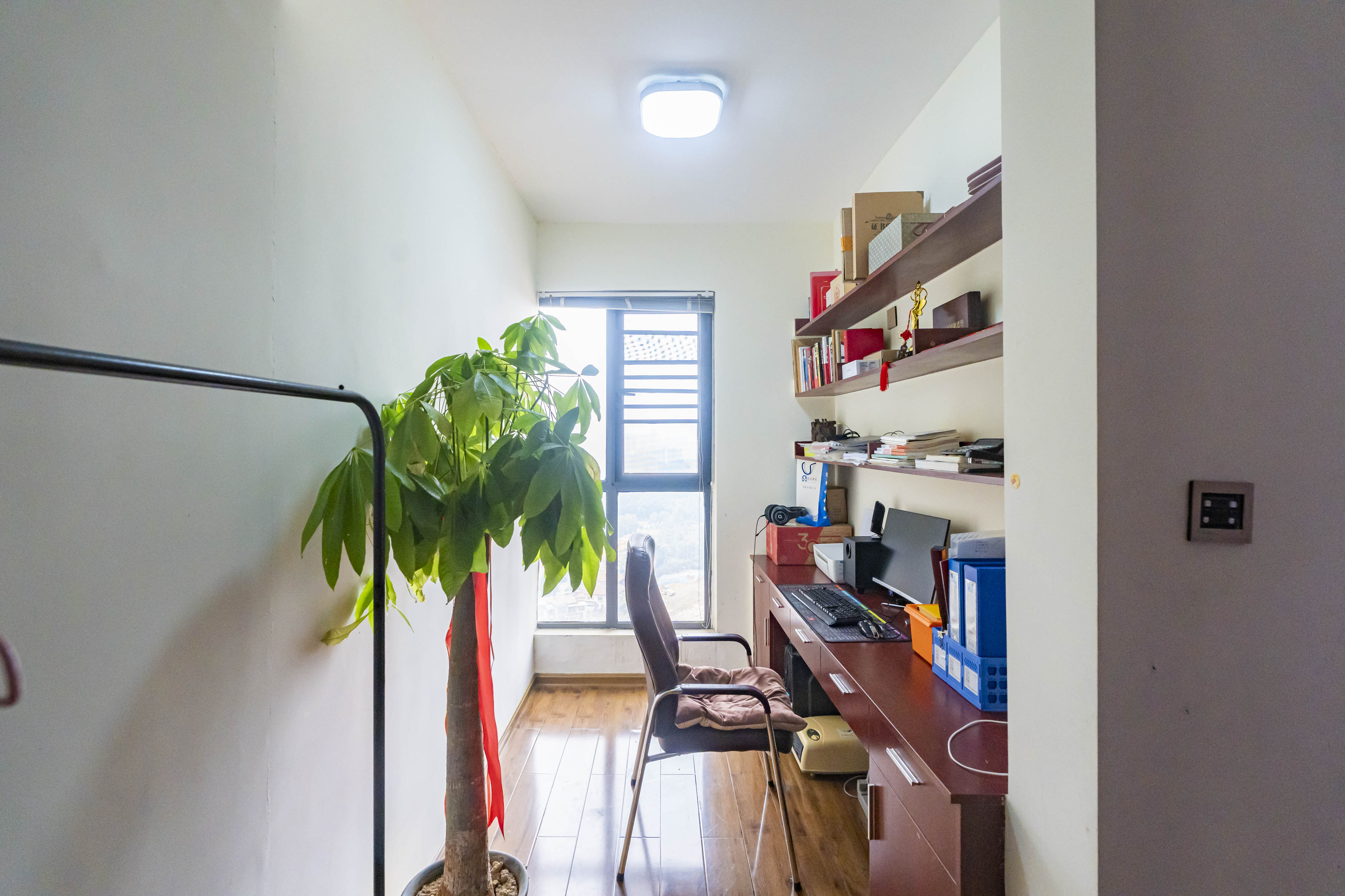 悦湖山  3室2厅1卫    92.0万 悦湖山  3室2厅1卫    92.0万卧室