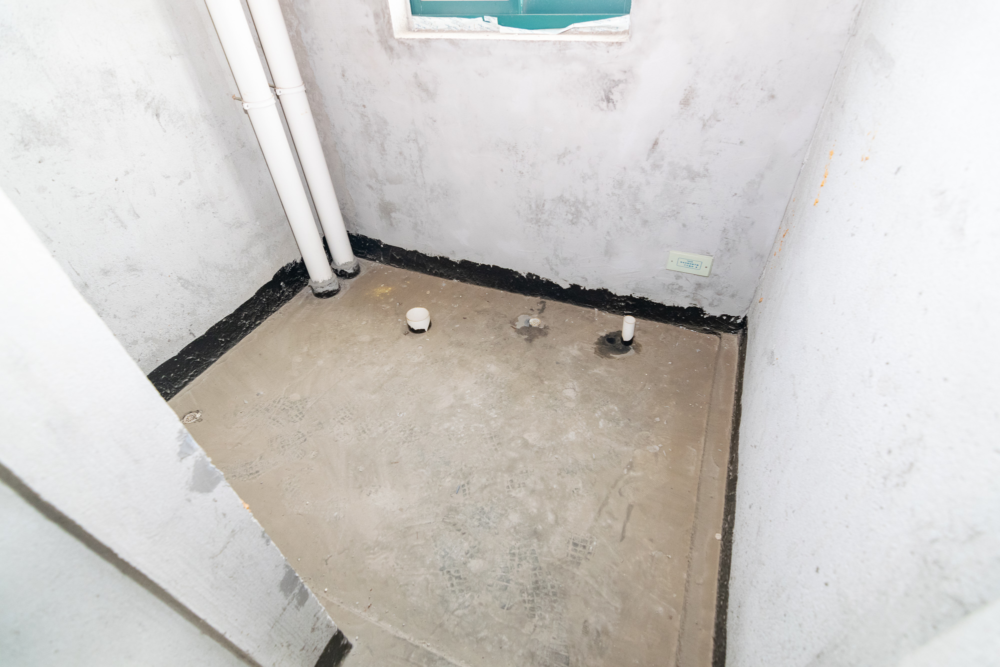 红建滨水铭城 4室2厅2卫 63.0万 红建滨水铭城 4室2厅2卫 63.0万卫生间