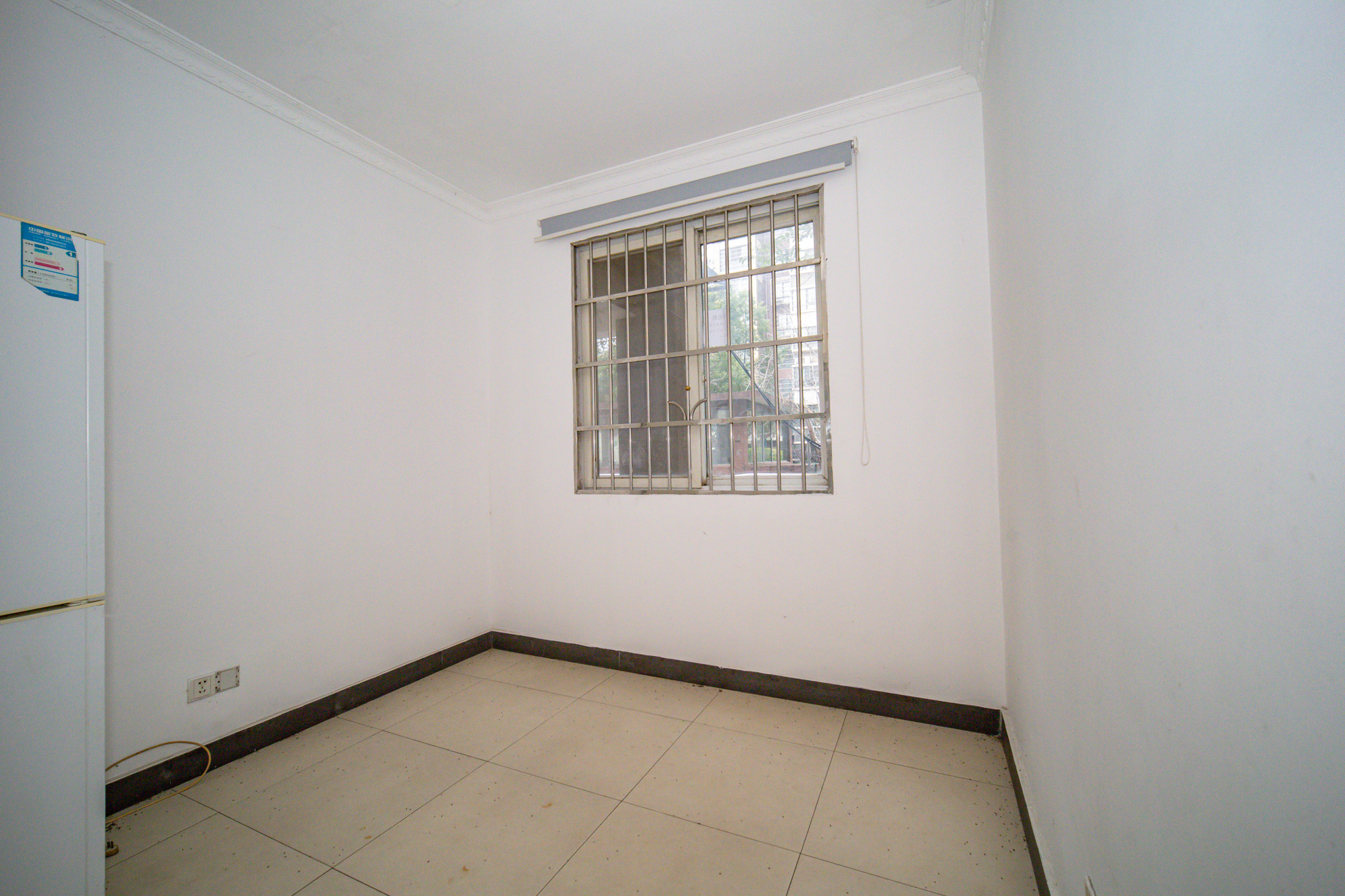 香槟小镇(香槟花苑) 3室2厅1卫 52.8万 香槟小镇(香槟花苑) 3室2厅1卫 52.8万卧室