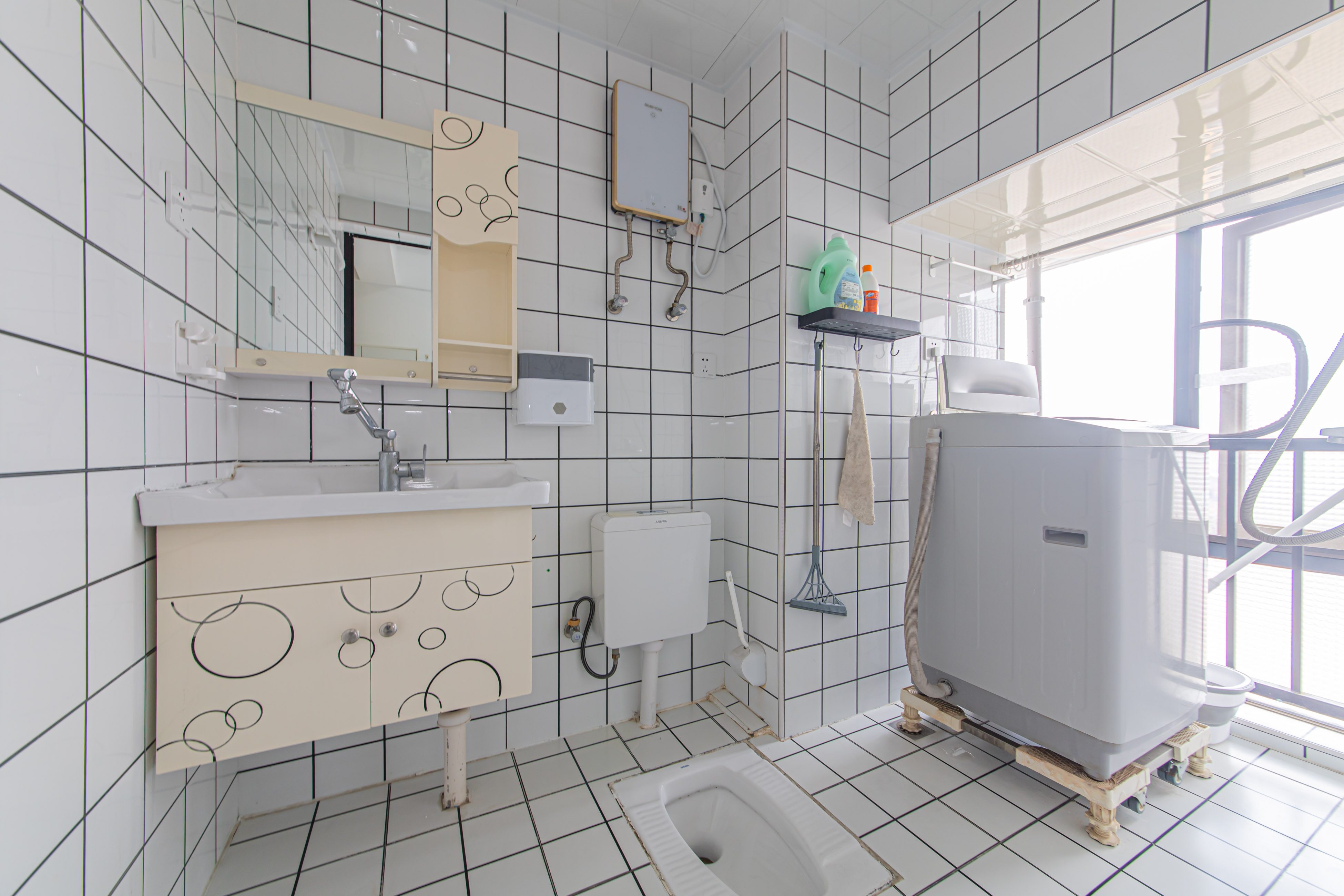 中建芙蓉嘉苑  1室1厅1卫   36.80万卫生间