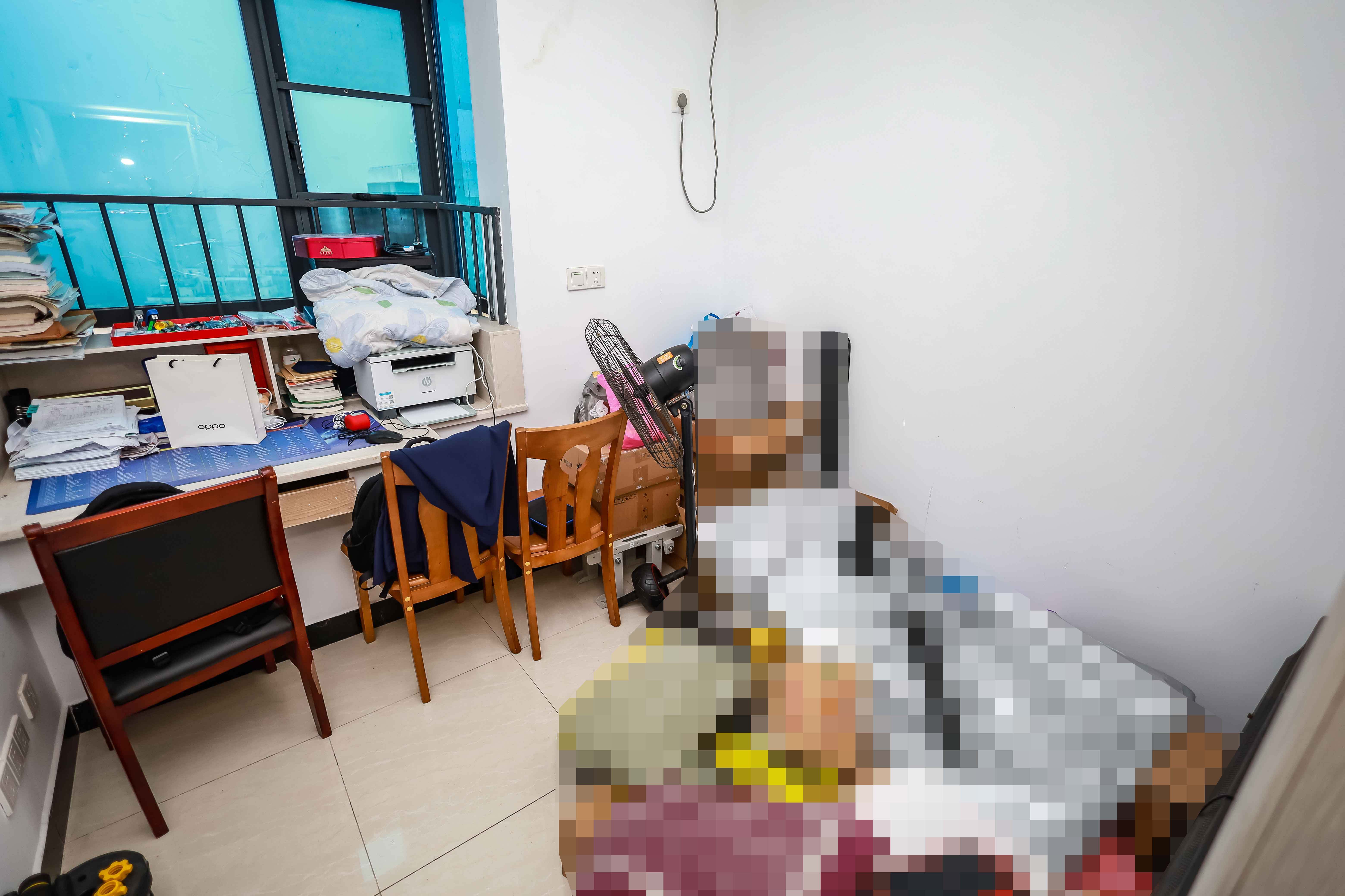 莱茵城  3室2厅2卫    60.0万卧室