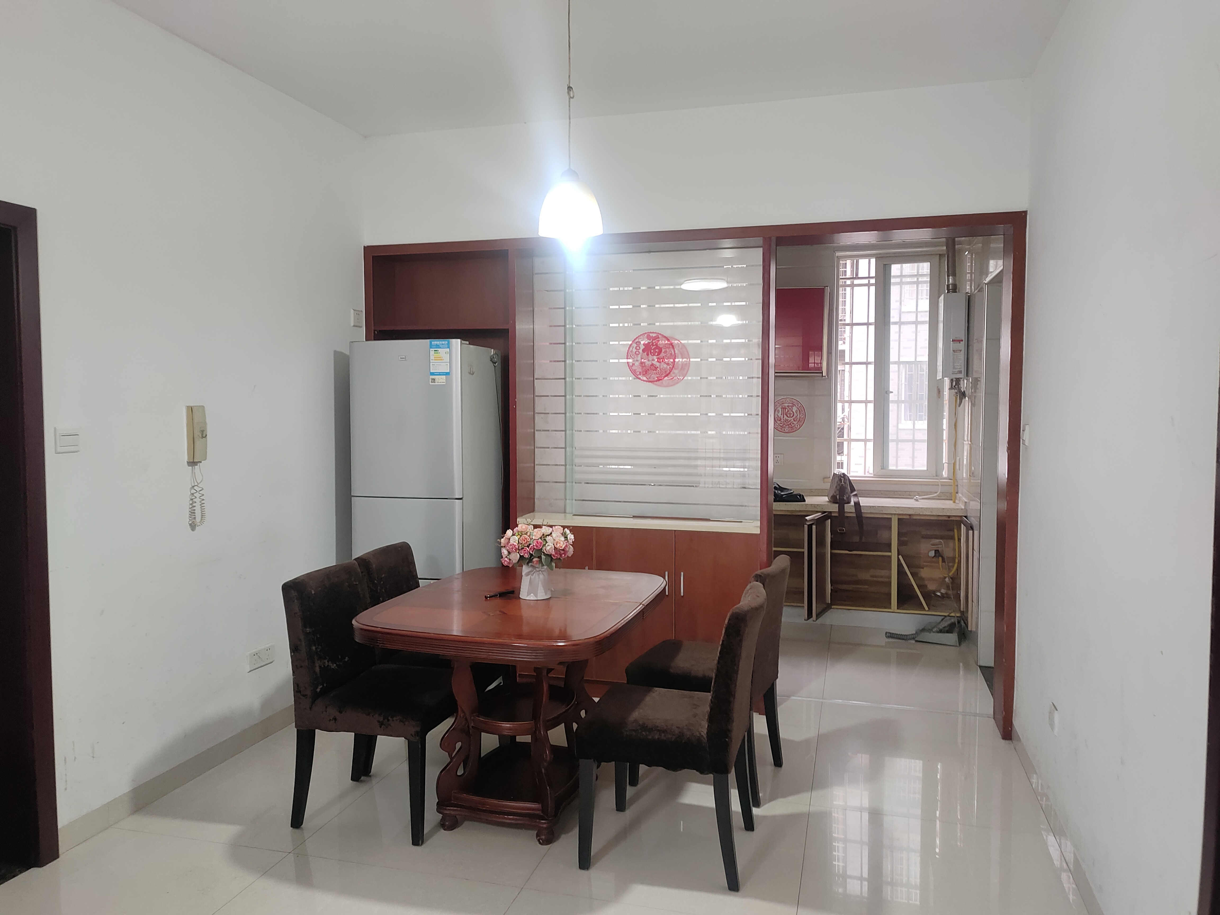 南坪安置小区南区 2室2厅1卫 1000.0元/月 南坪安置小区南区 2室2厅1卫 1000.0元/月室内图