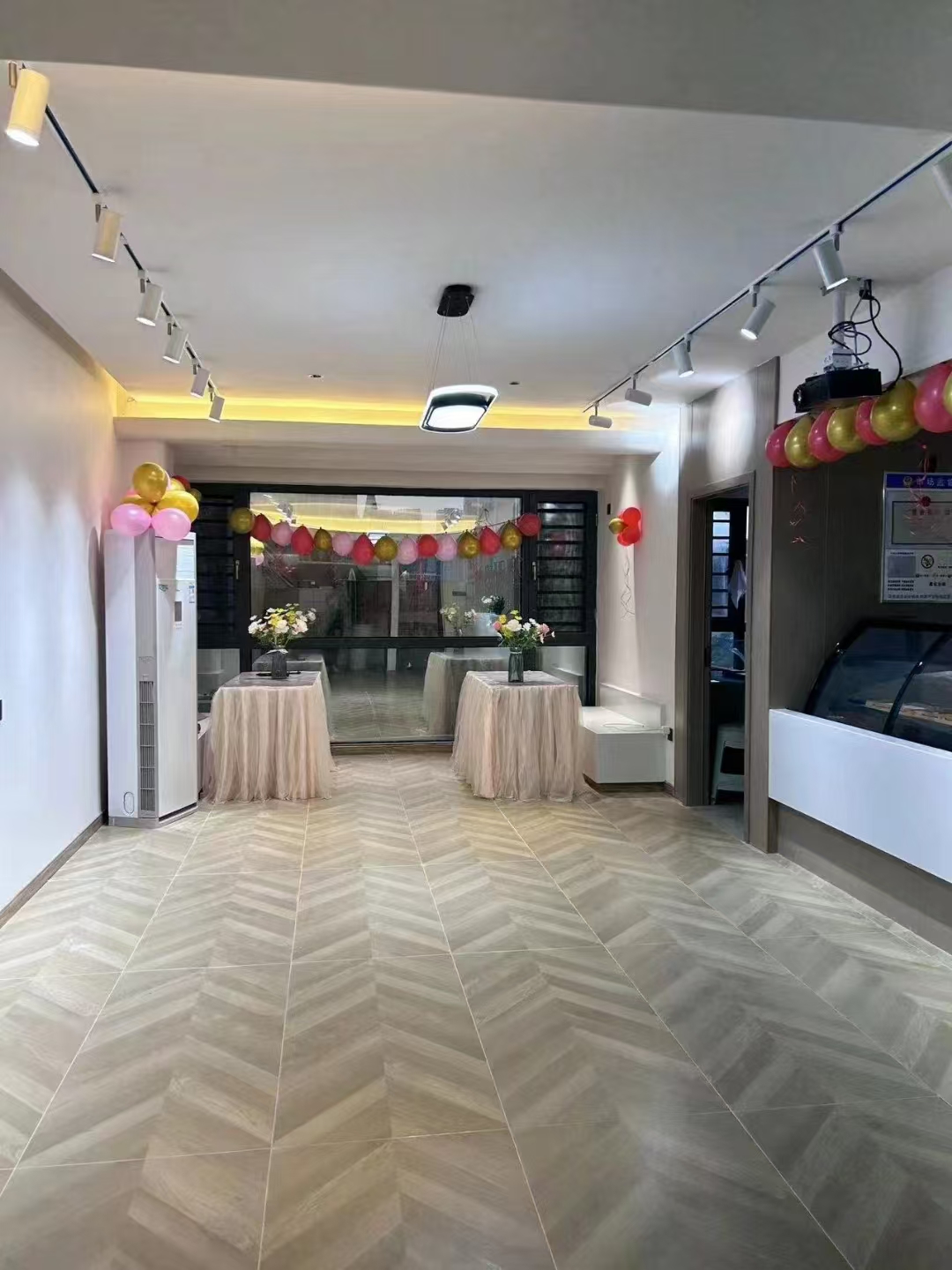 金泰嘉园  1室0厅0卫    158.0万 金泰嘉园  1室0厅0卫    158.0万客厅