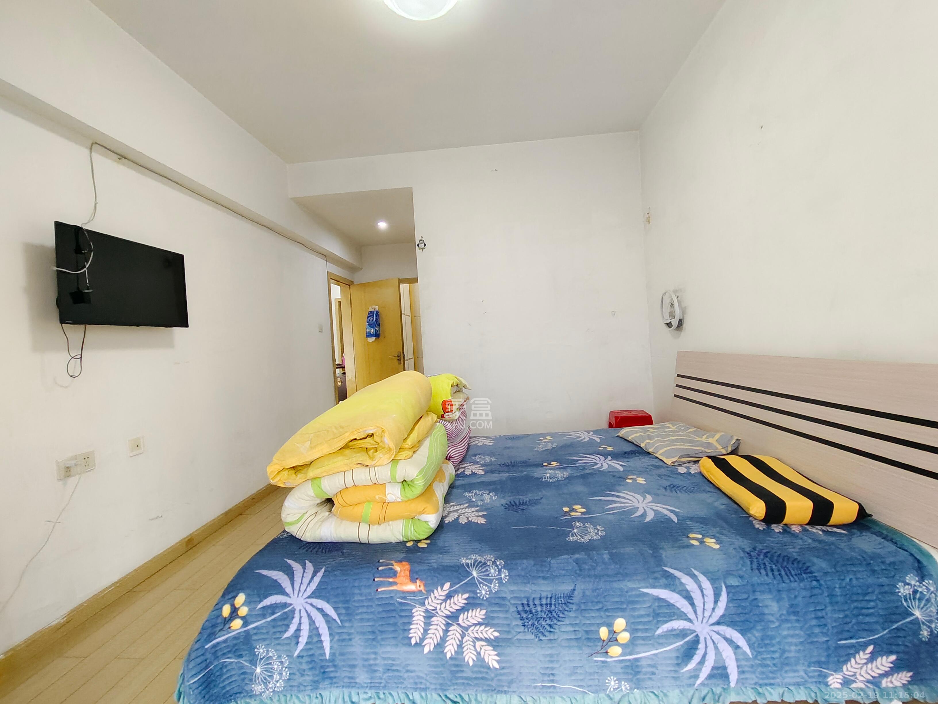 银港水晶城  4室2厅2卫   2900.00元/月室内图