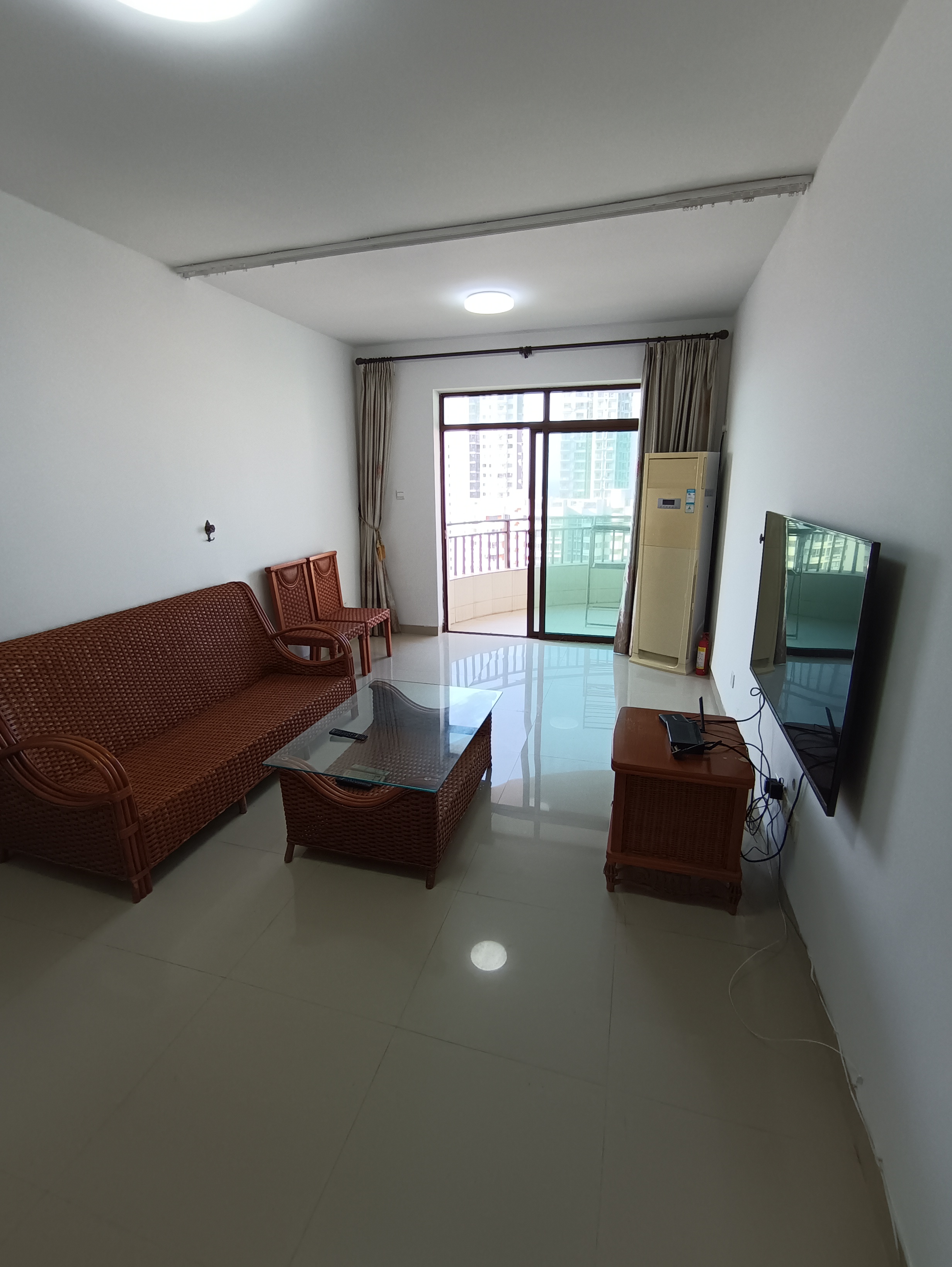 蔚蓝海语印象 1室1厅1卫 2100.0元/月 蔚蓝海语印象 1室1厅1卫 2100.0元/月室内图