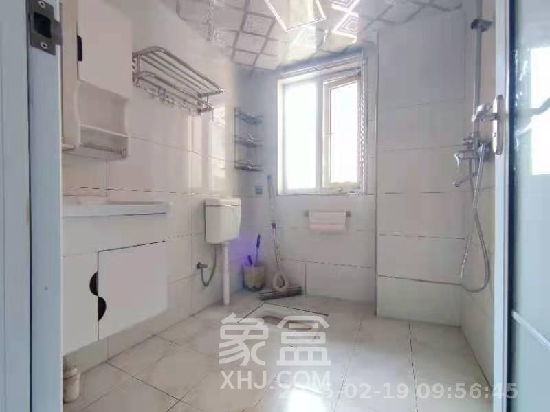 丽发新城  2室2厅1卫   1800.00元/月室内图