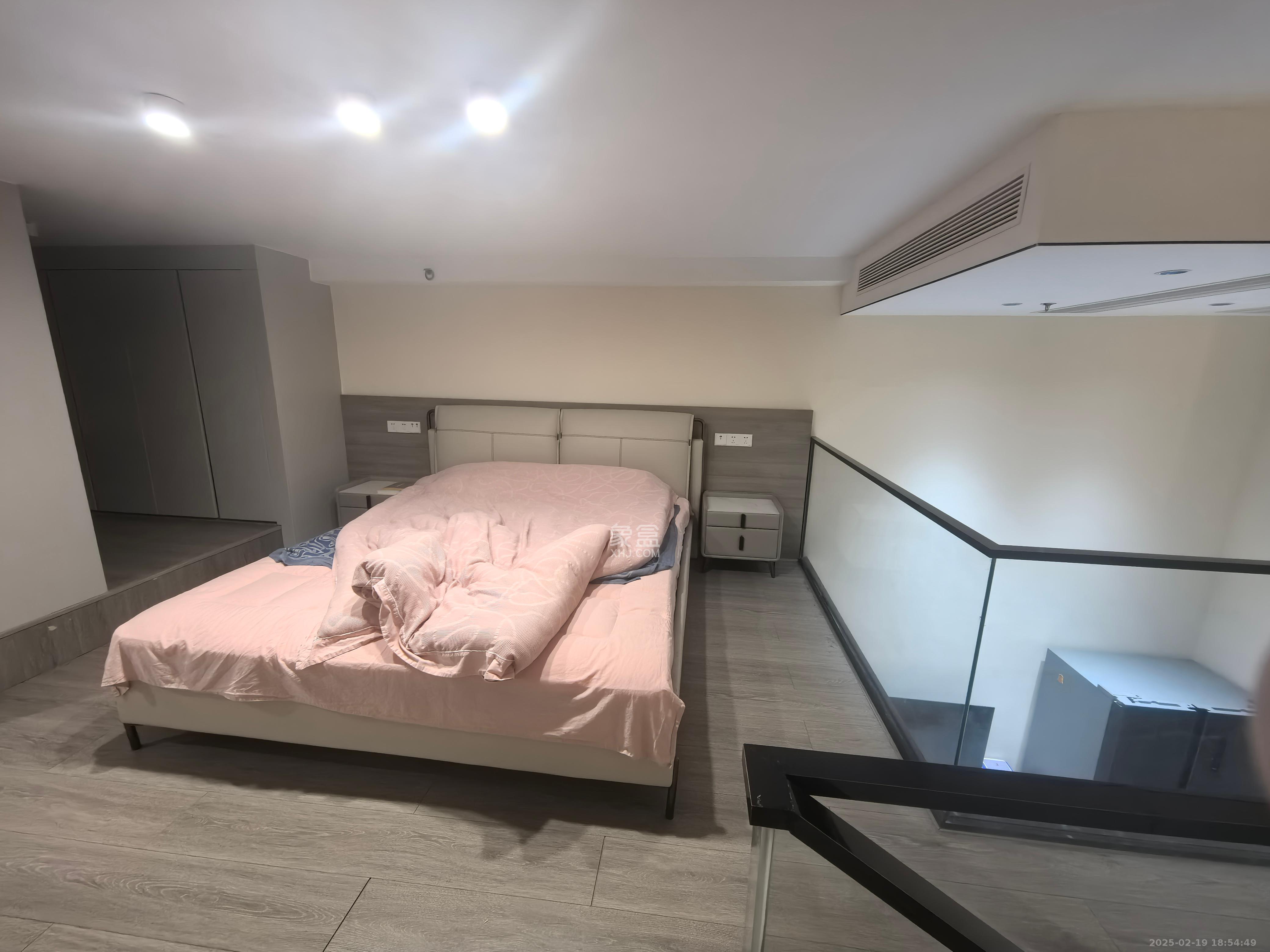 京武浪琴山三期(京武中心) 1室1厅2卫 4000.0元/月 京武浪琴山三期(京武中心) 1室1厅2卫 4000.0元/月室内图