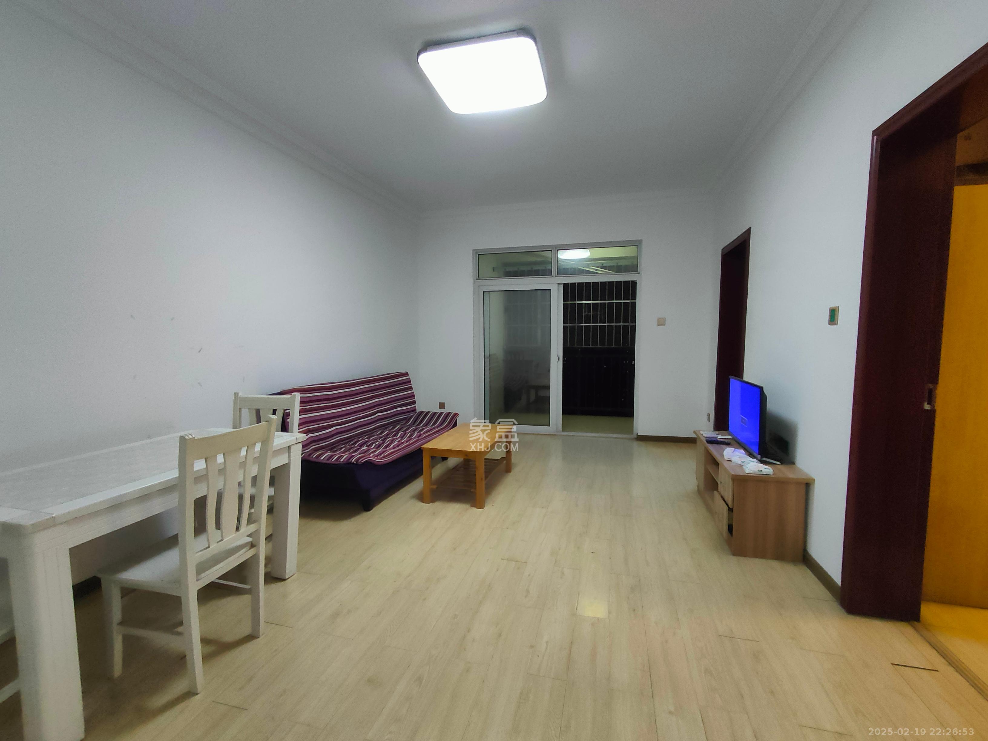 中房F联邦  2室2厅1卫    1900.0元/月室内图1