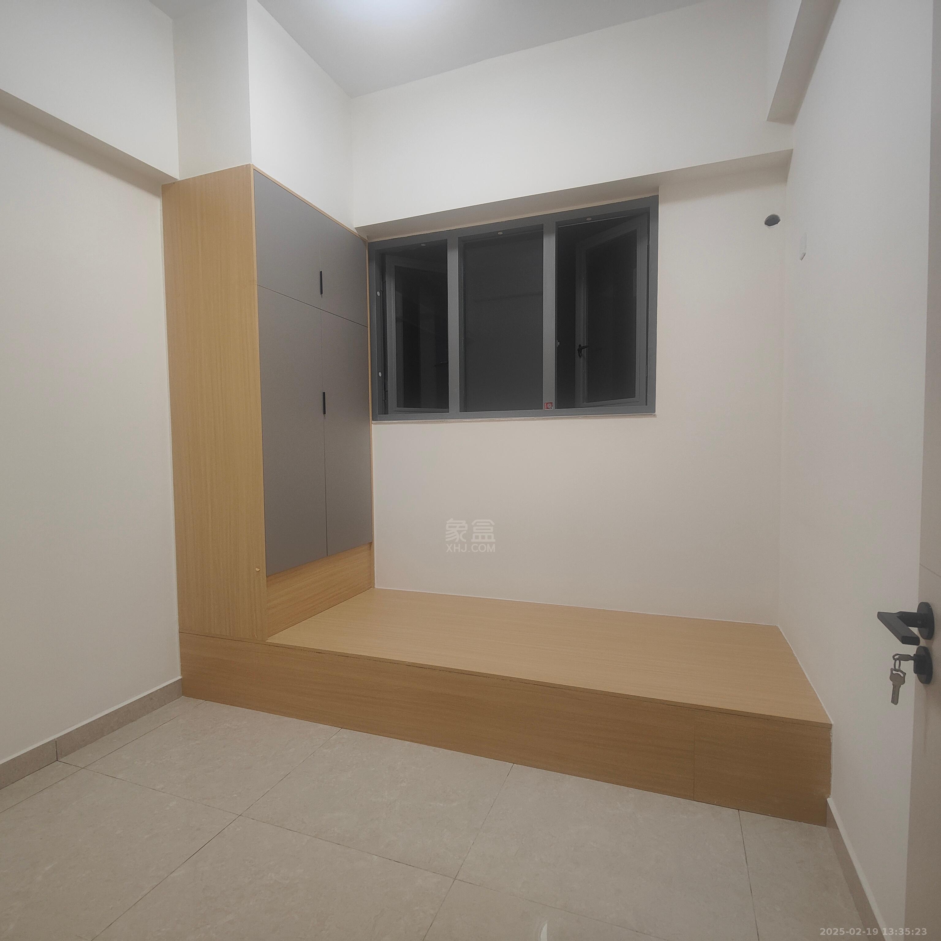 尚格广场  2室2厅1卫    2200.0元/月 尚格广场  2室2厅1卫    2200.0元/月室内图