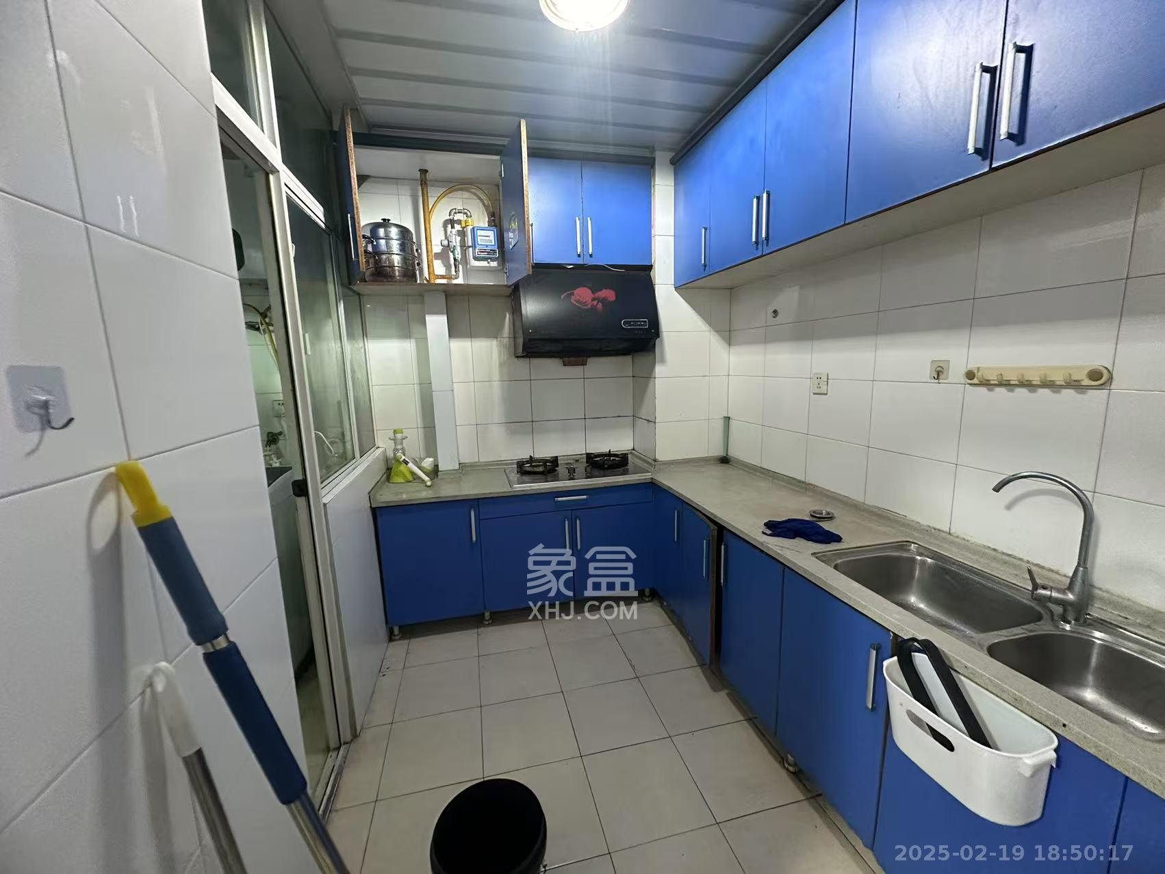 名都花园 3室2厅2卫 1900.0元/月 名都花园 3室2厅2卫 1900.0元/月室内图