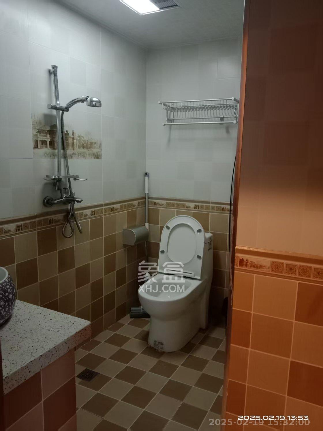 未来漫城 1室1厅1卫 1600.0元/月 未来漫城 1室1厅1卫 1600.0元/月室内图