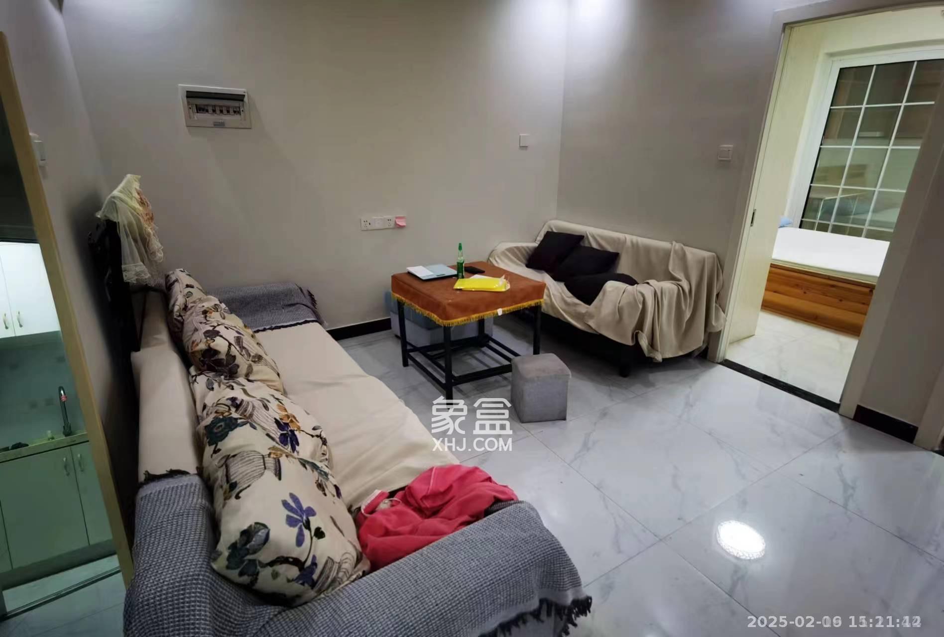 剑桥名门  2室1厅1卫   2000.00元/月