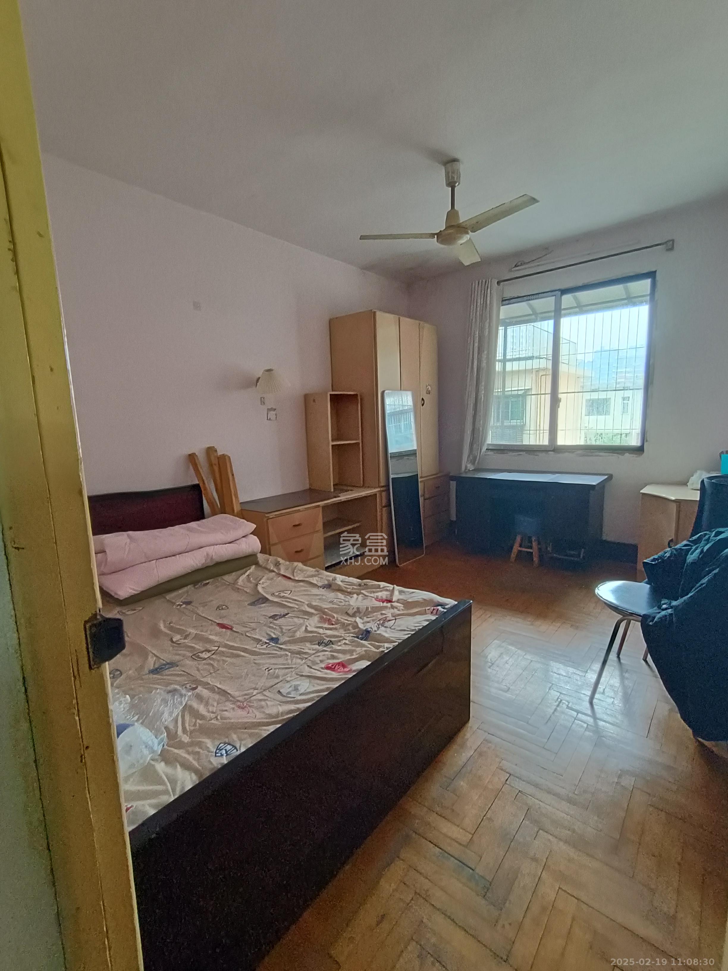 湖橡宿舍/湖橡小区  2室1厅1卫    1350.0元/月 湖橡宿舍/湖橡小区  2室1厅1卫    1350.0元/月室内图