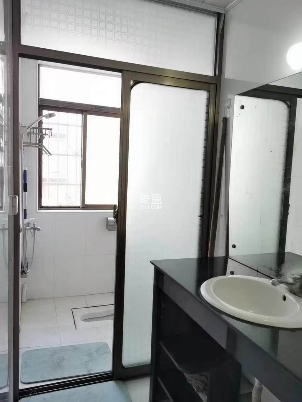 赫山办事处赫山社区云峰小区 2室2厅1卫 980.0元/月 赫山办事处赫山社区云峰小区 2室2厅1卫 980.0元/月室内图