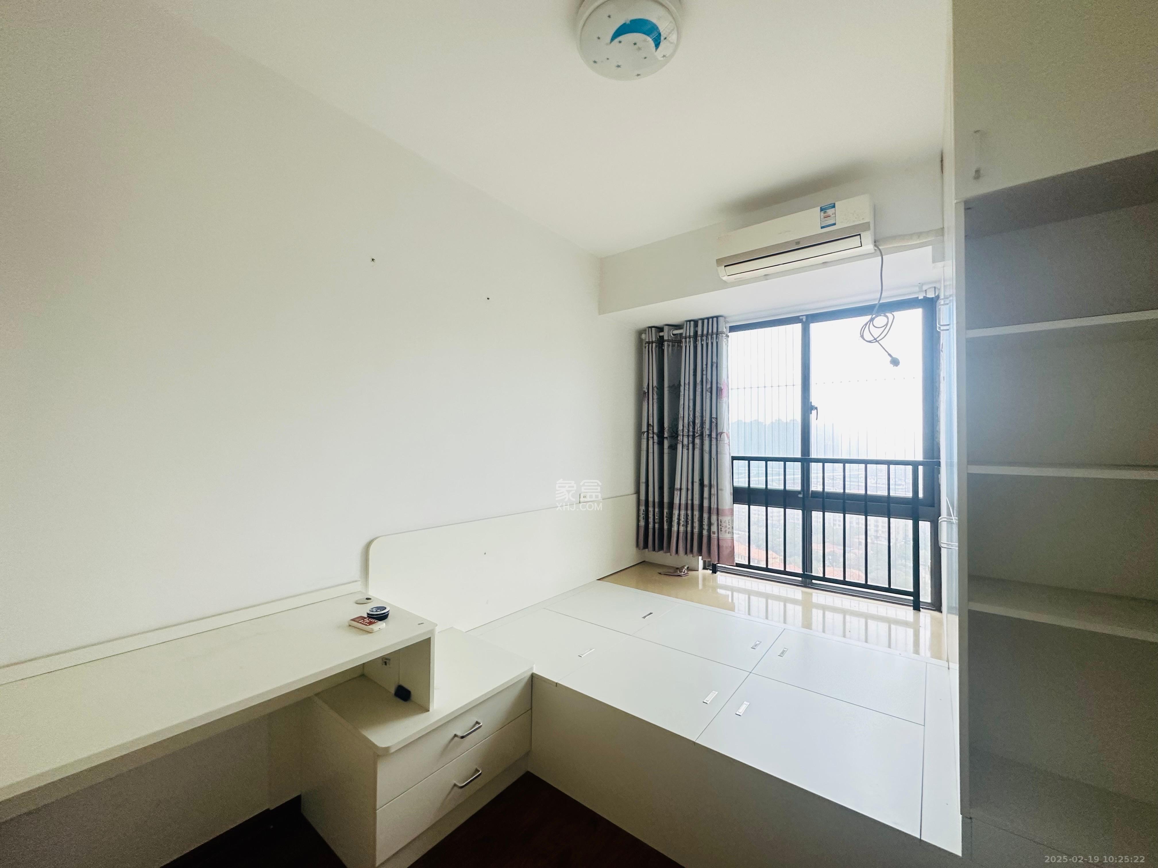 好望谷 3室2厅2卫 1900.0元/月 好望谷 3室2厅2卫 1900.0元/月室内图