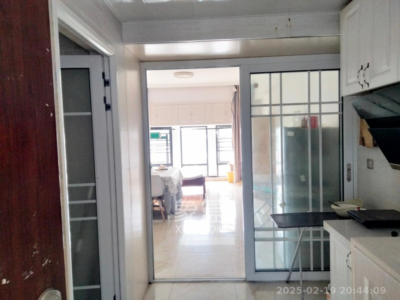 中建芙蓉嘉苑 1室1厅1卫 1200.0元/月 中建芙蓉嘉苑 1室1厅1卫 1200.0元/月室内图