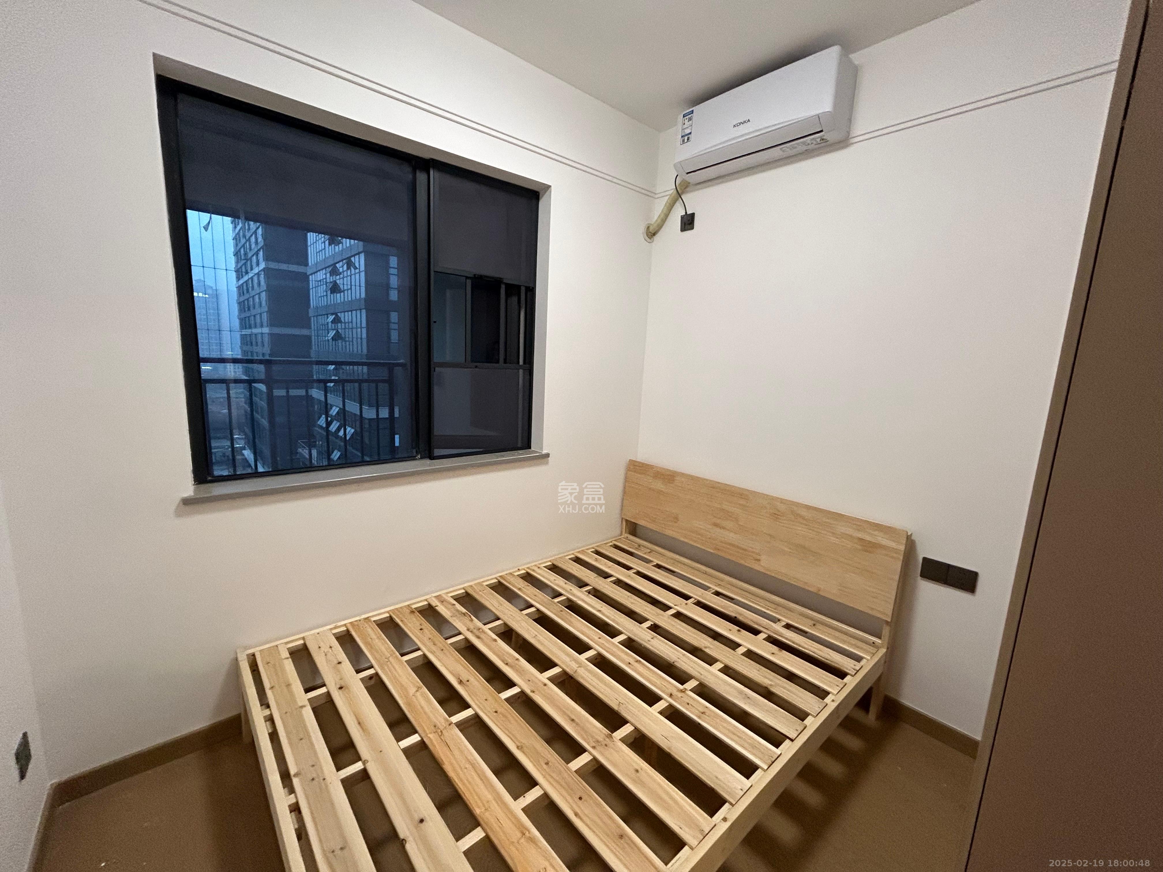 长房悦香山  3室2厅2卫   3500.00元/月室内图