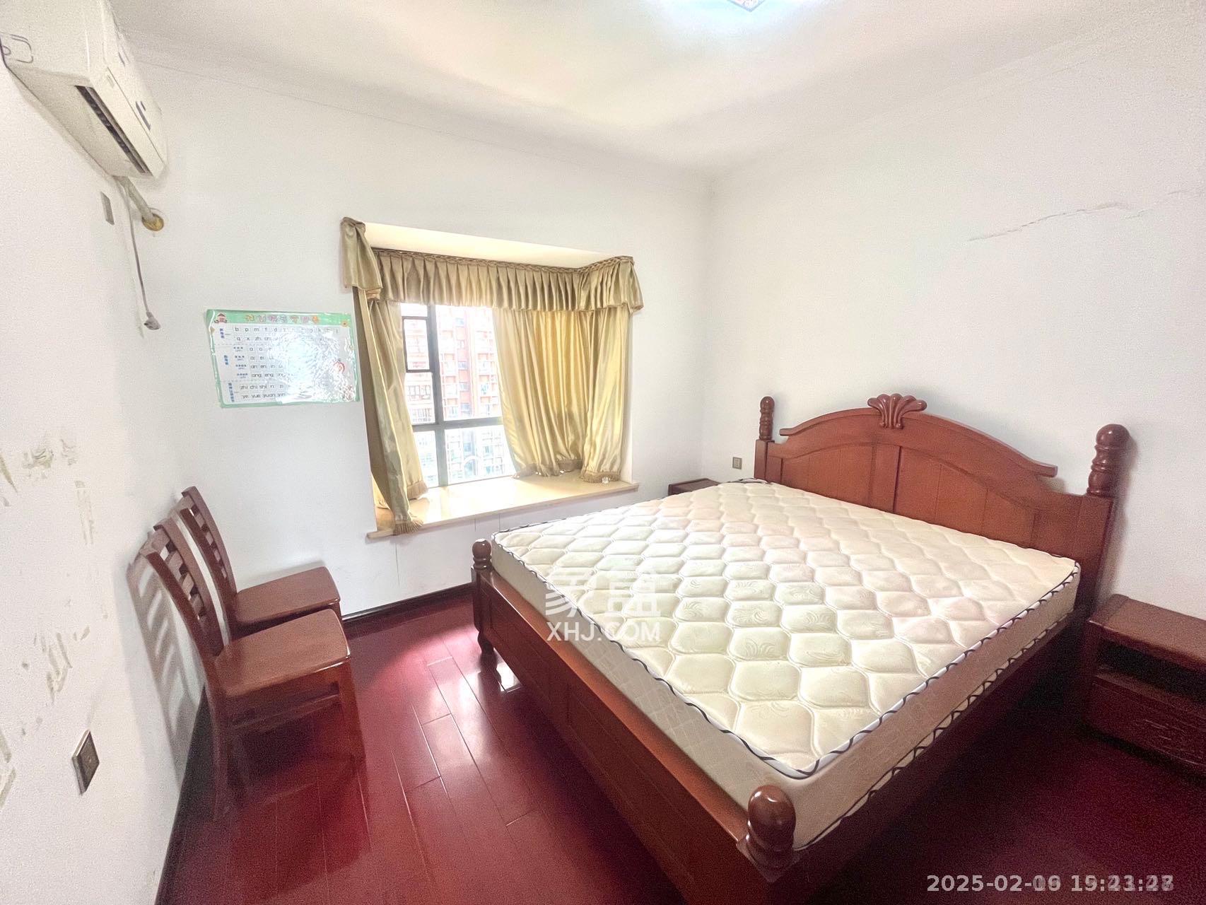 上海城小区 3室2厅2卫 2100.0元/月 上海城小区 3室2厅2卫 2100.0元/月室内图