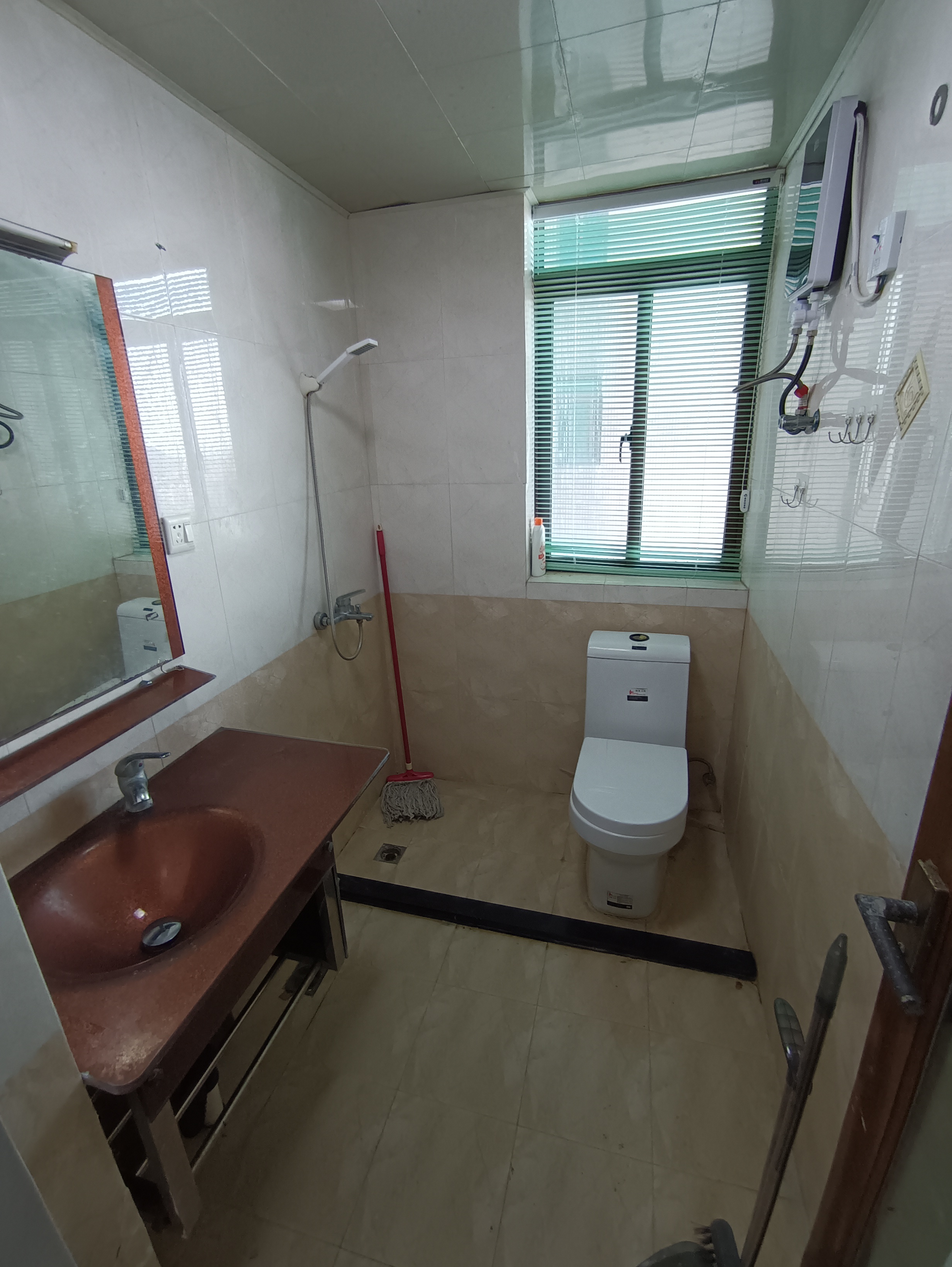 蔚蓝海语印象 1室1厅1卫 2100.0元/月 蔚蓝海语印象 1室1厅1卫 2100.0元/月室内图