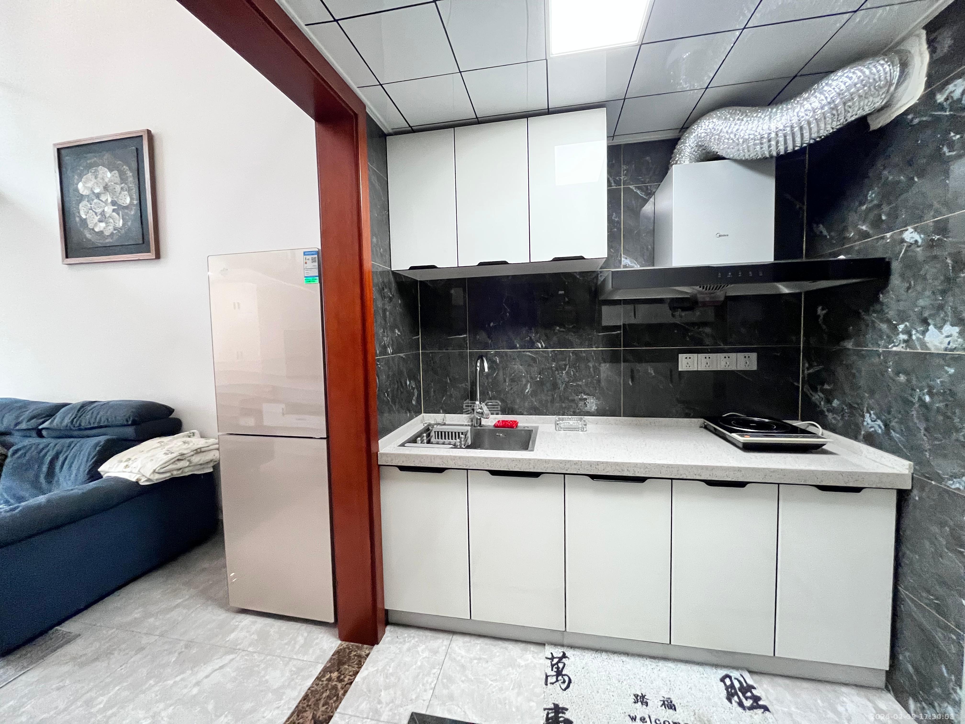 湘江公馆 1室1厅1卫 2500.0元/月 湘江公馆 1室1厅1卫 2500.0元/月小区图