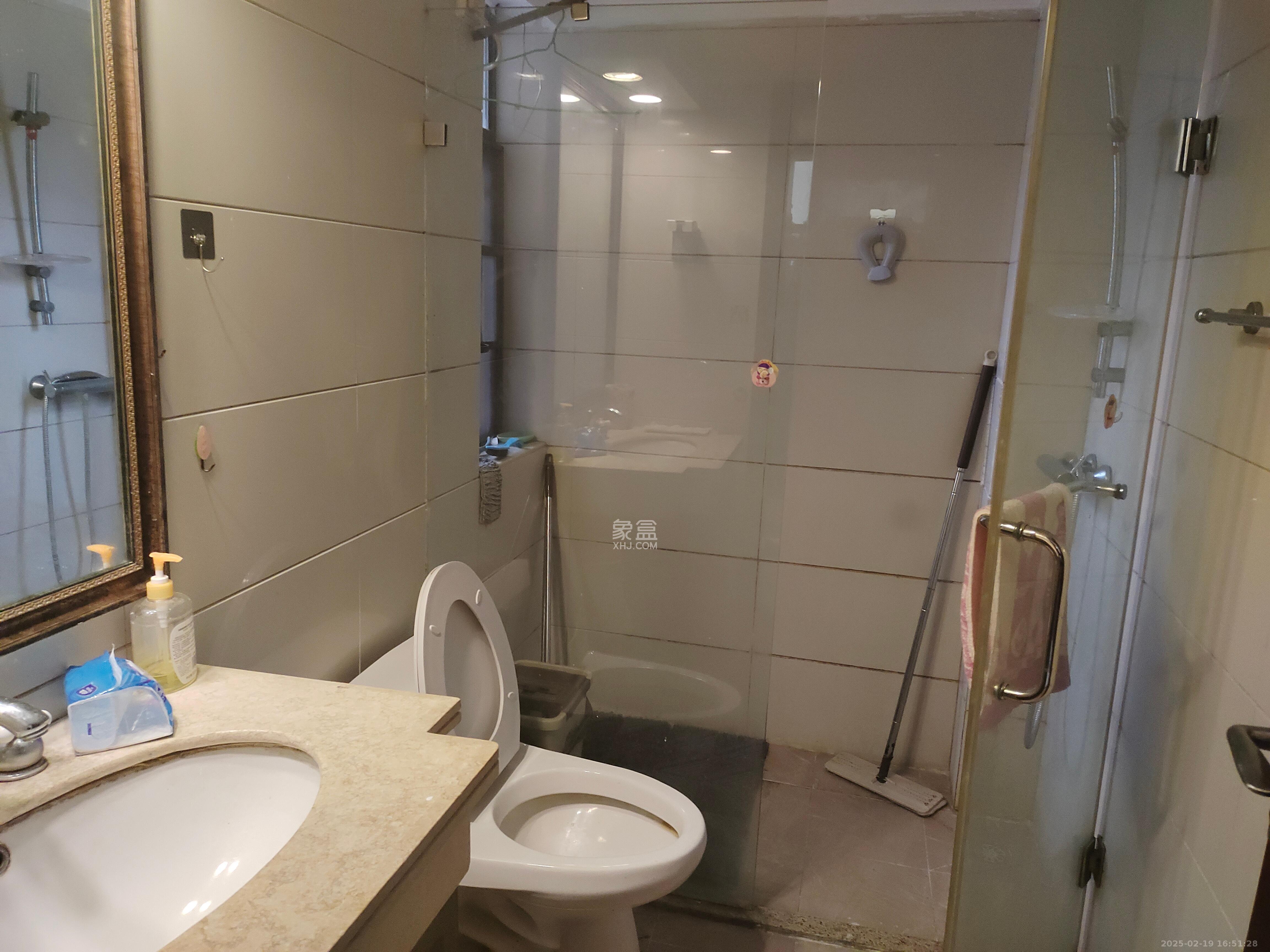 江山帝景雅典  2室1厅1卫    1900.0元/月室内图