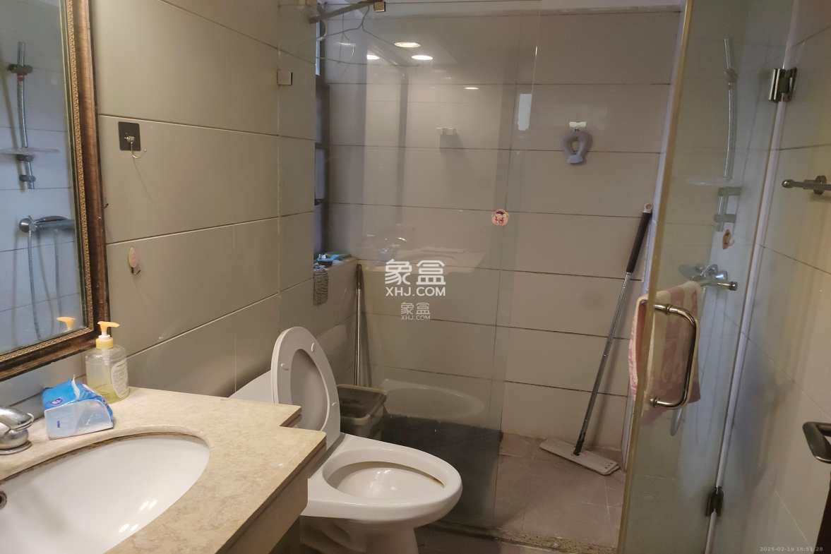 江山帝景雅典  2室1厅1卫    1900.0元/月 江山帝景雅典  2室1厅1卫    1900.0元/月室内图