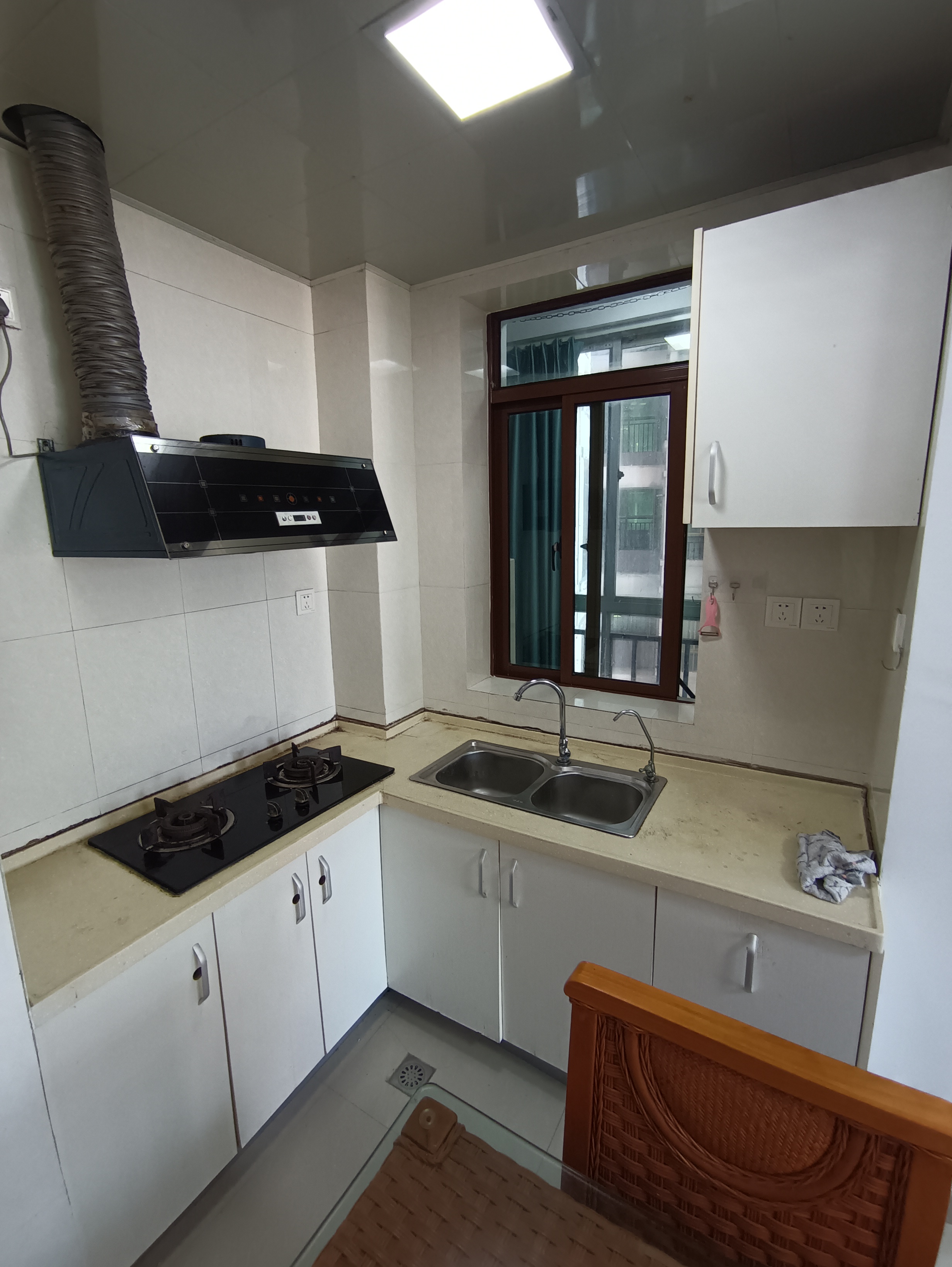 蔚蓝海语印象 1室1厅1卫 2100.0元/月 蔚蓝海语印象 1室1厅1卫 2100.0元/月室内图